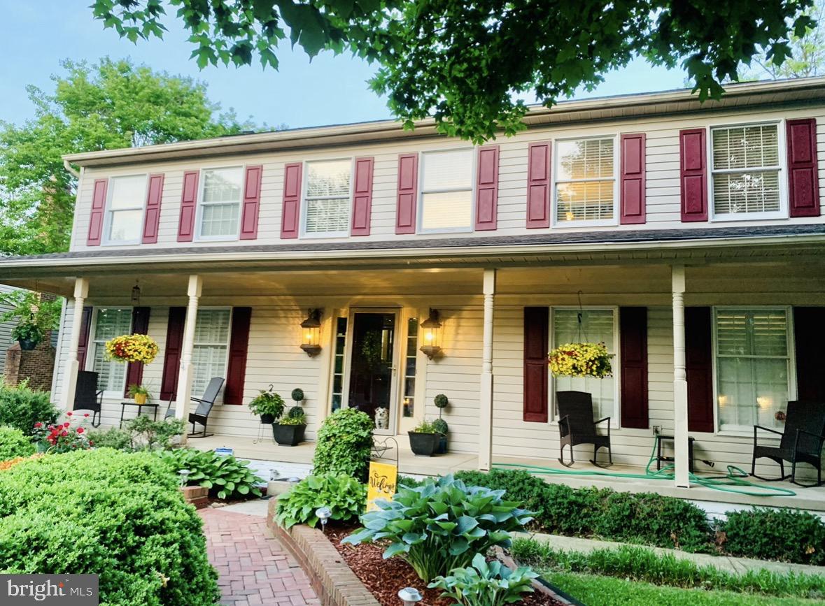 108 BRIARWOOD COURT