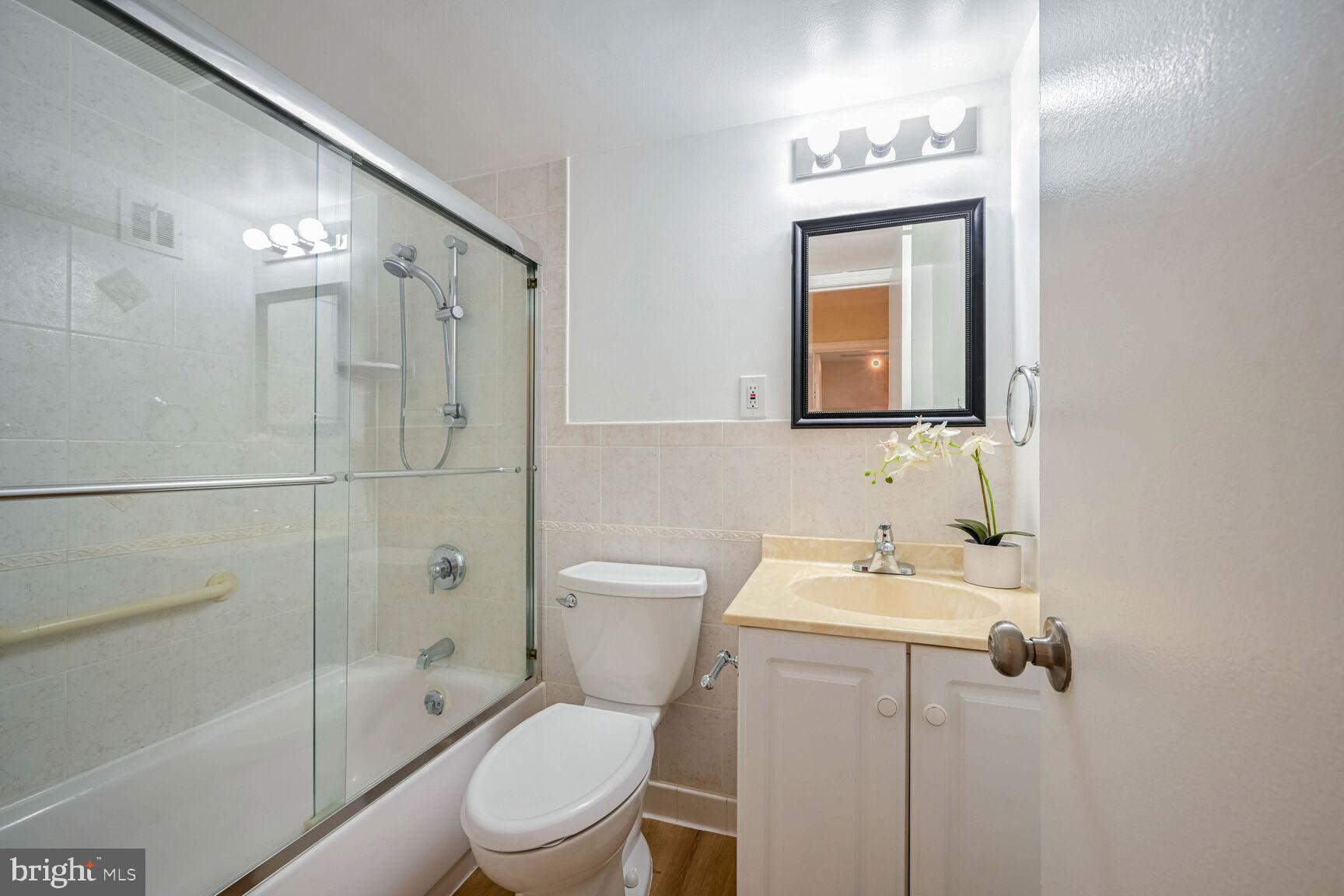 PLYMOUTH GARDENS - Residential