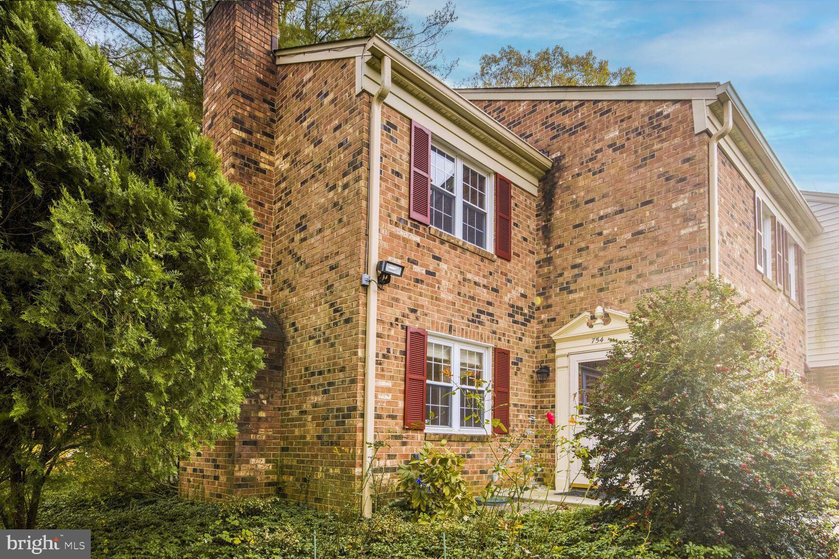 PLYMOUTH GARDENS - Residential