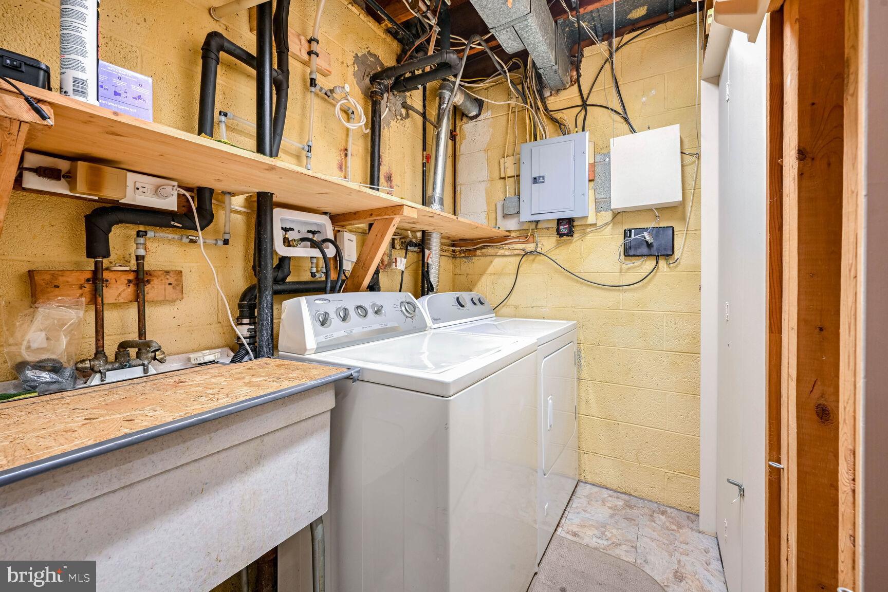 PLYMOUTH GARDENS - Residential