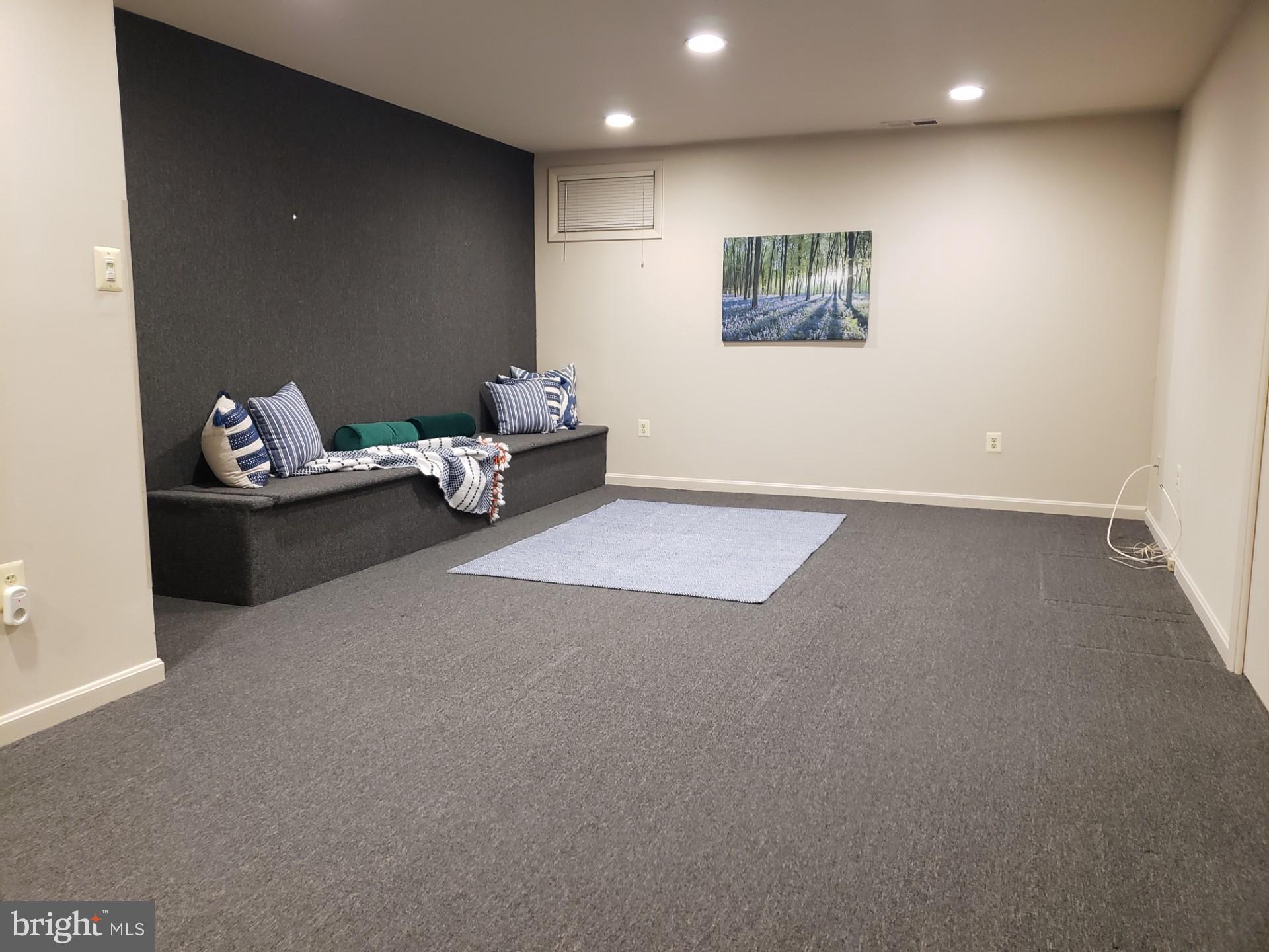 PLYMOUTH GARDENS - Residential