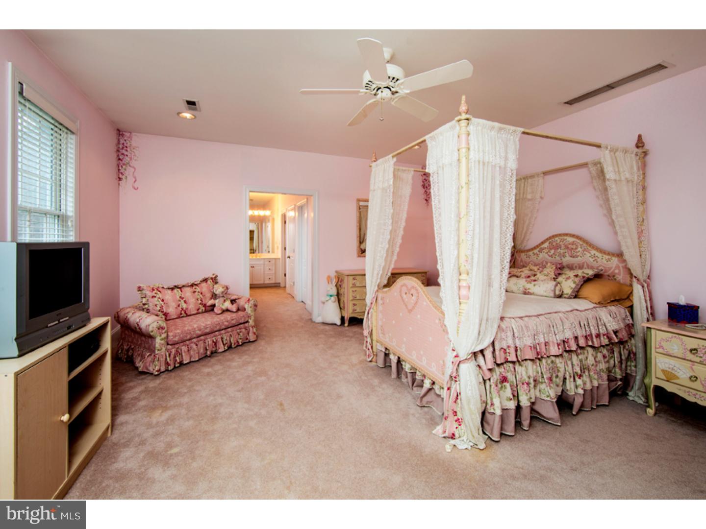 MIQUON - Residential