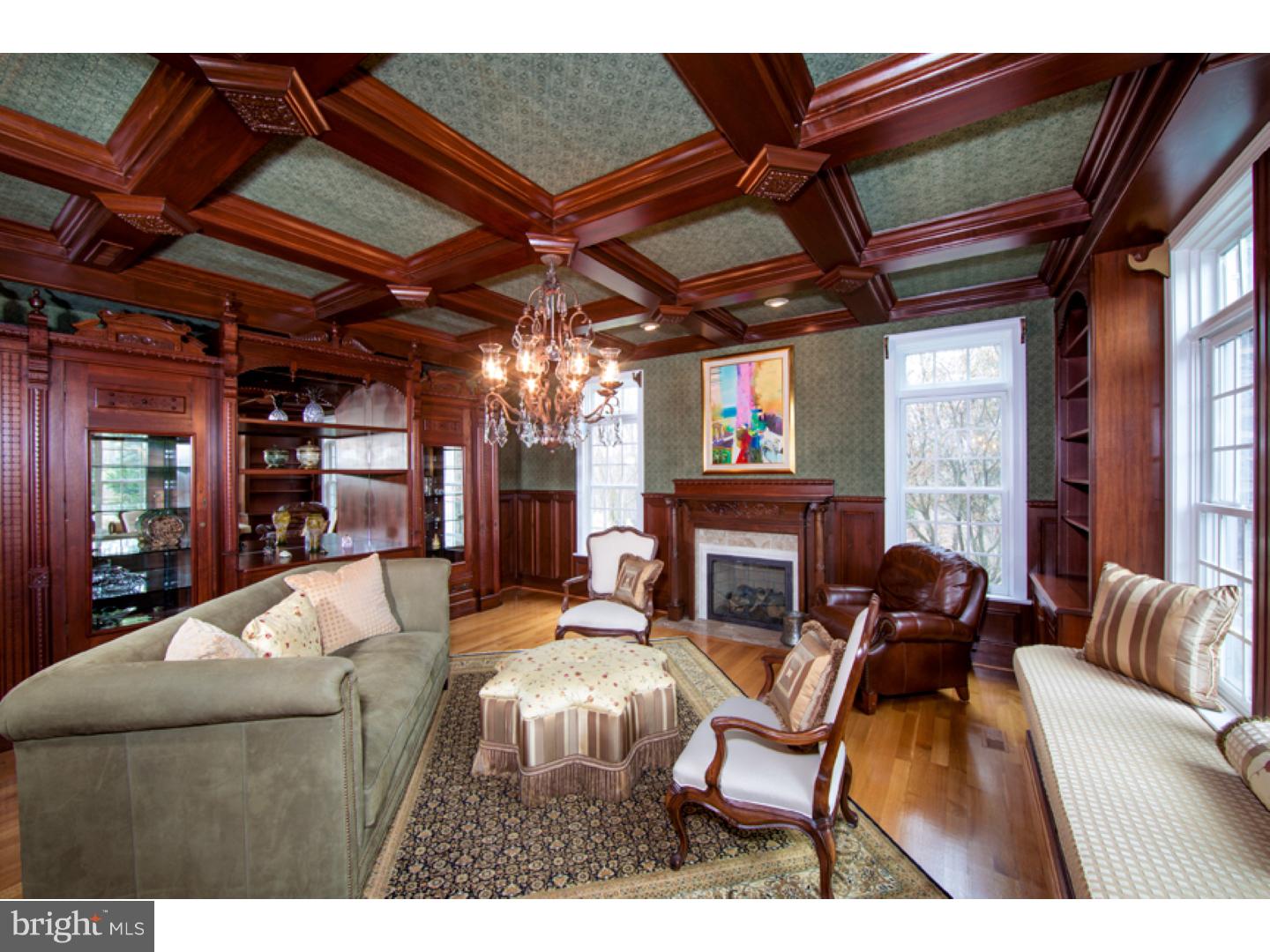 MIQUON - Residential