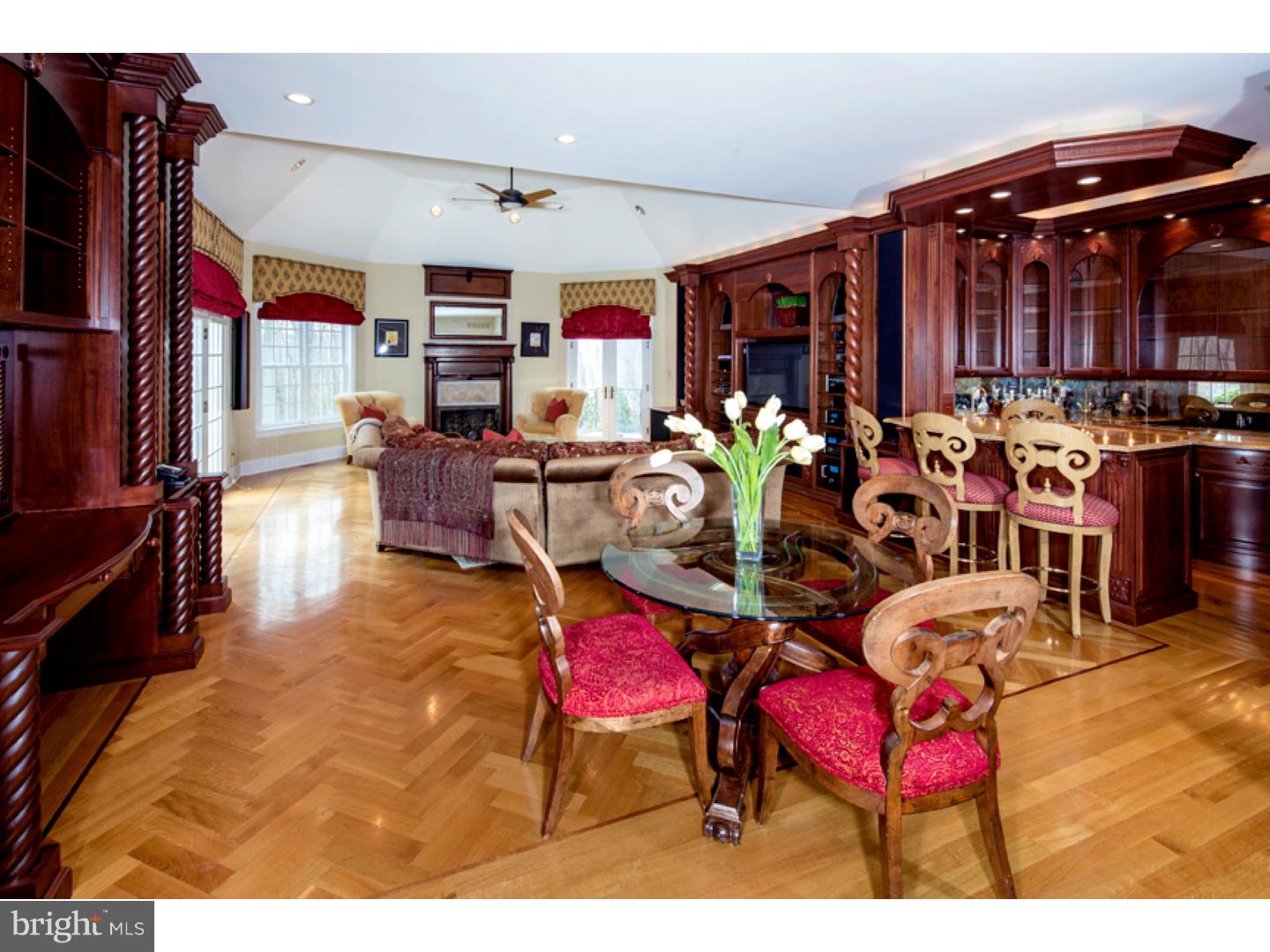 MIQUON - Residential