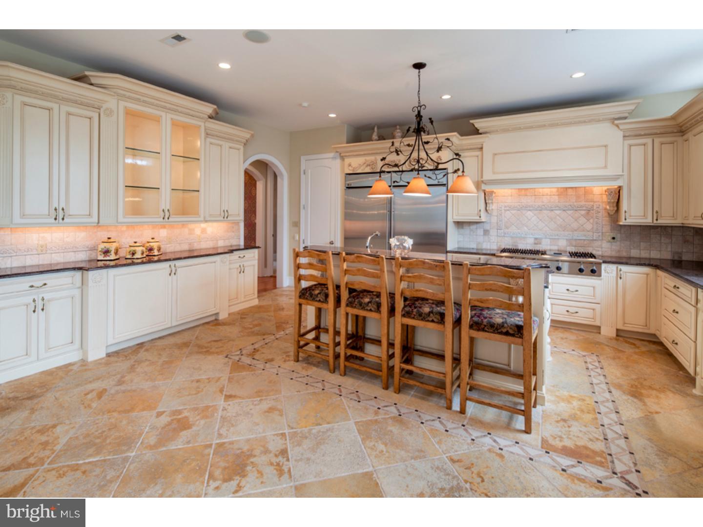 MIQUON - Residential