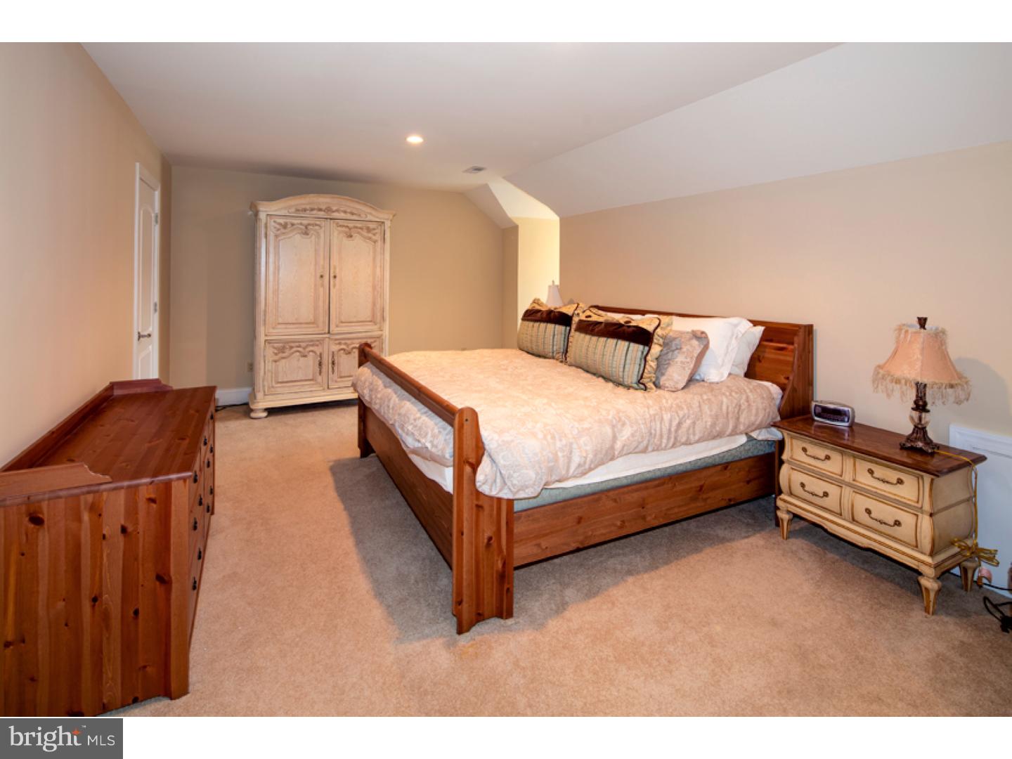 MIQUON - Residential