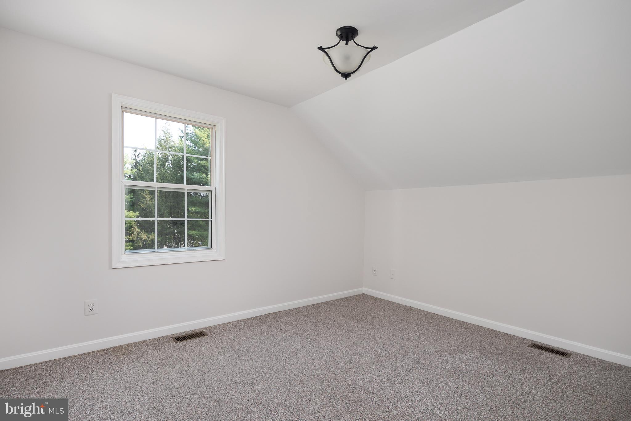 RIVERSIDE - Residential