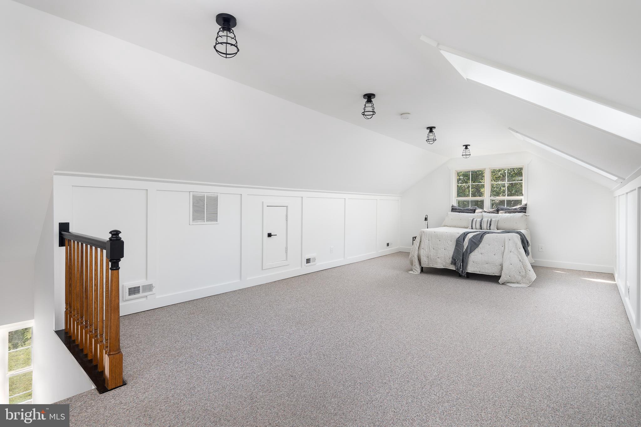 RIVERSIDE - Residential