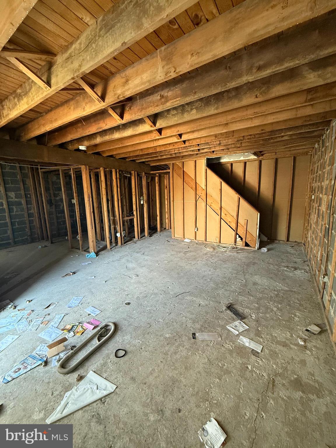 Condo in need of complete rehab. The seller is selling as-is. Cash or Hard Money Loan. The unit being sold has to be owner-occupied.