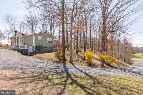 580 SLANESVILLE PIKE SLANESVILLE WV 25444