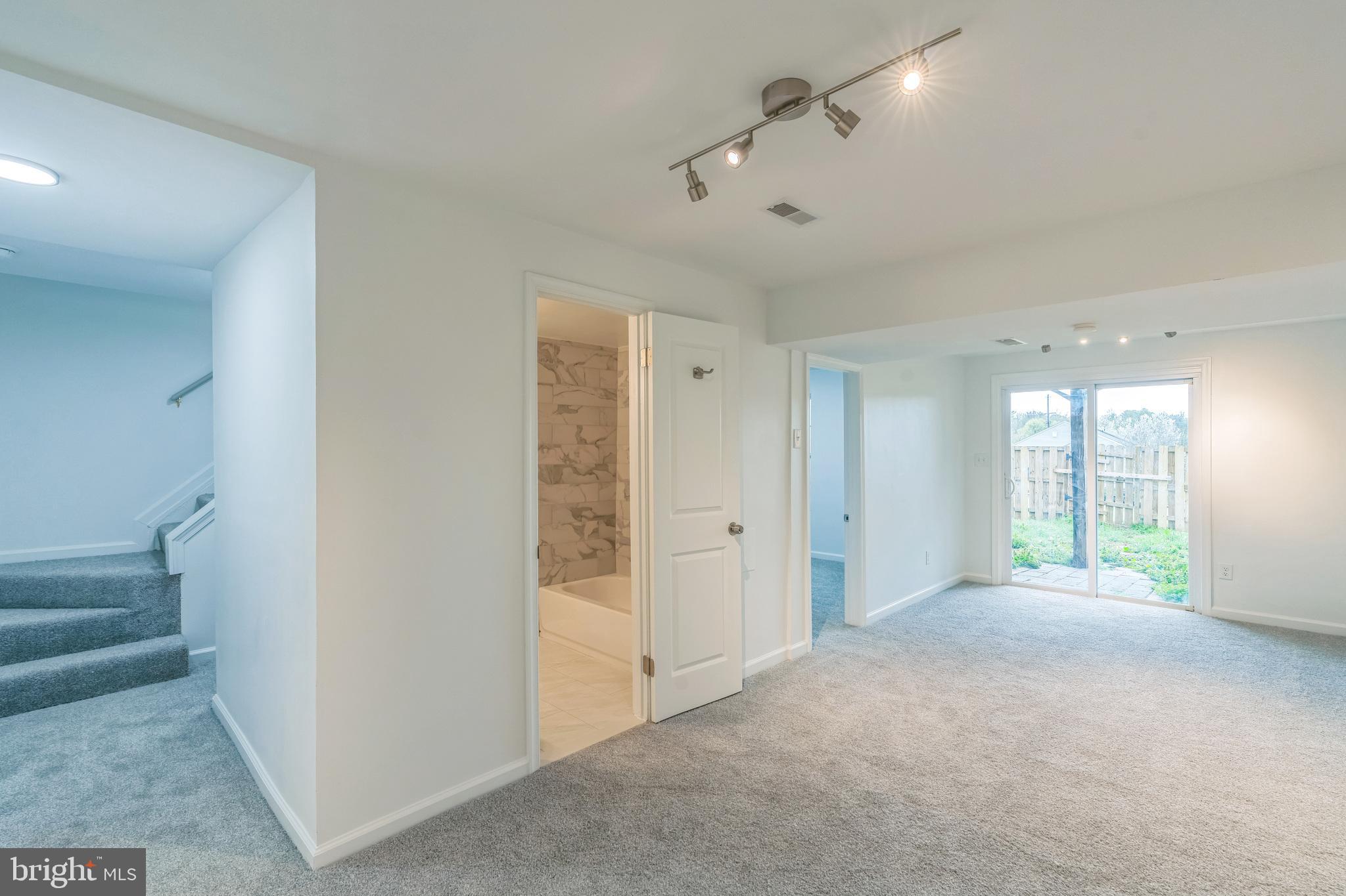 GOSHEN VILLAGE - Residential