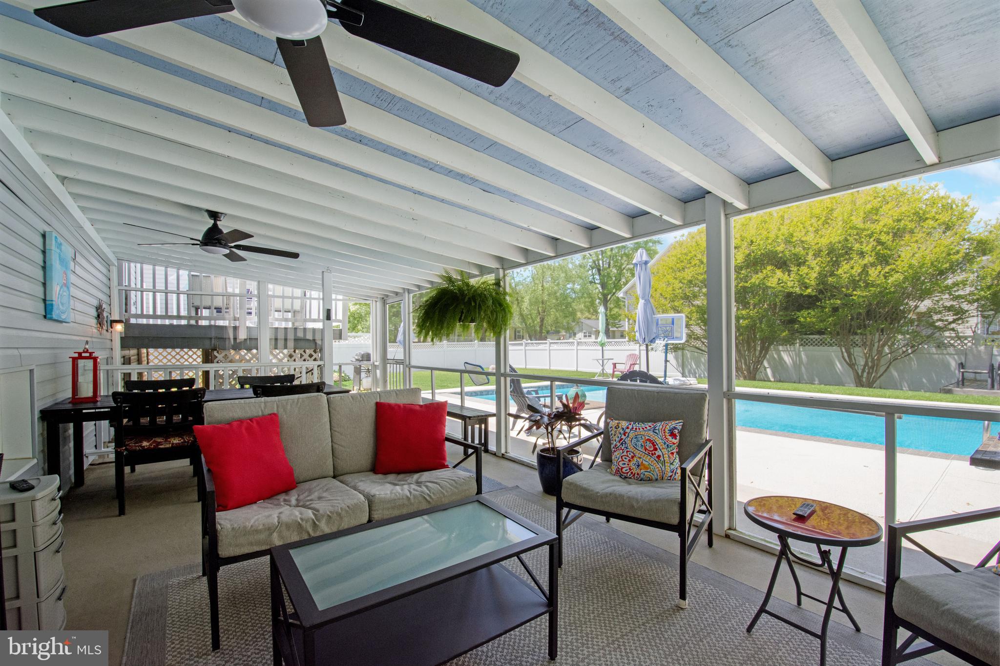 LOCH HAVEN BEACH - Residential
