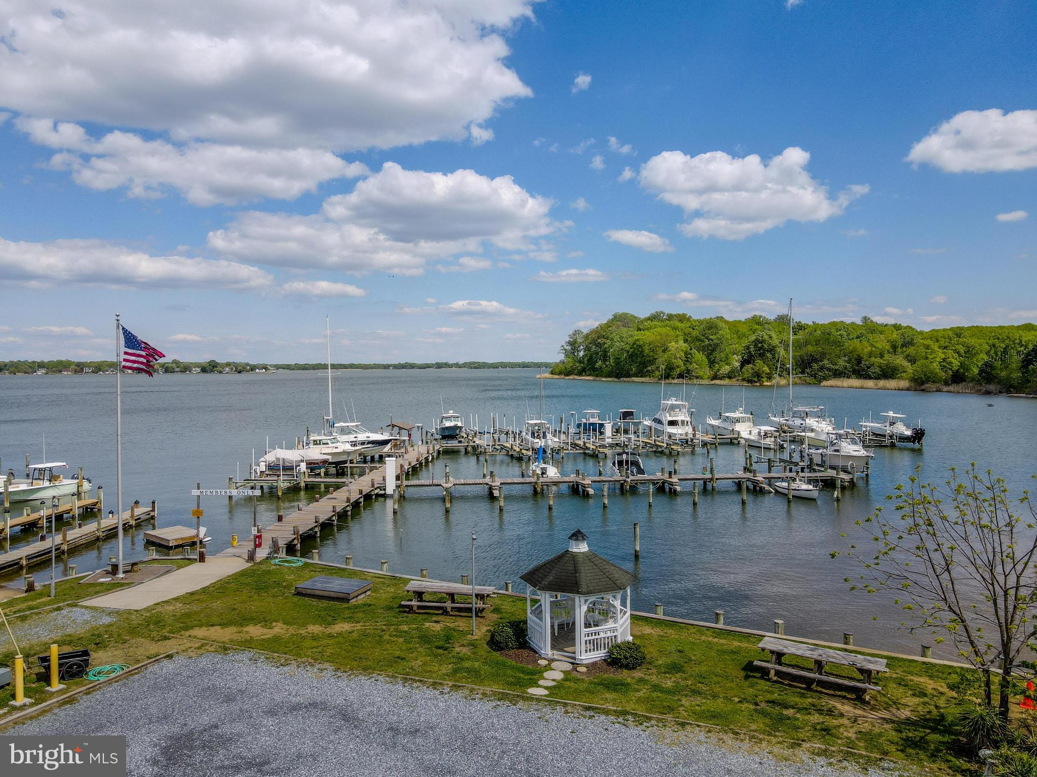 LOCH HAVEN BEACH - Residential