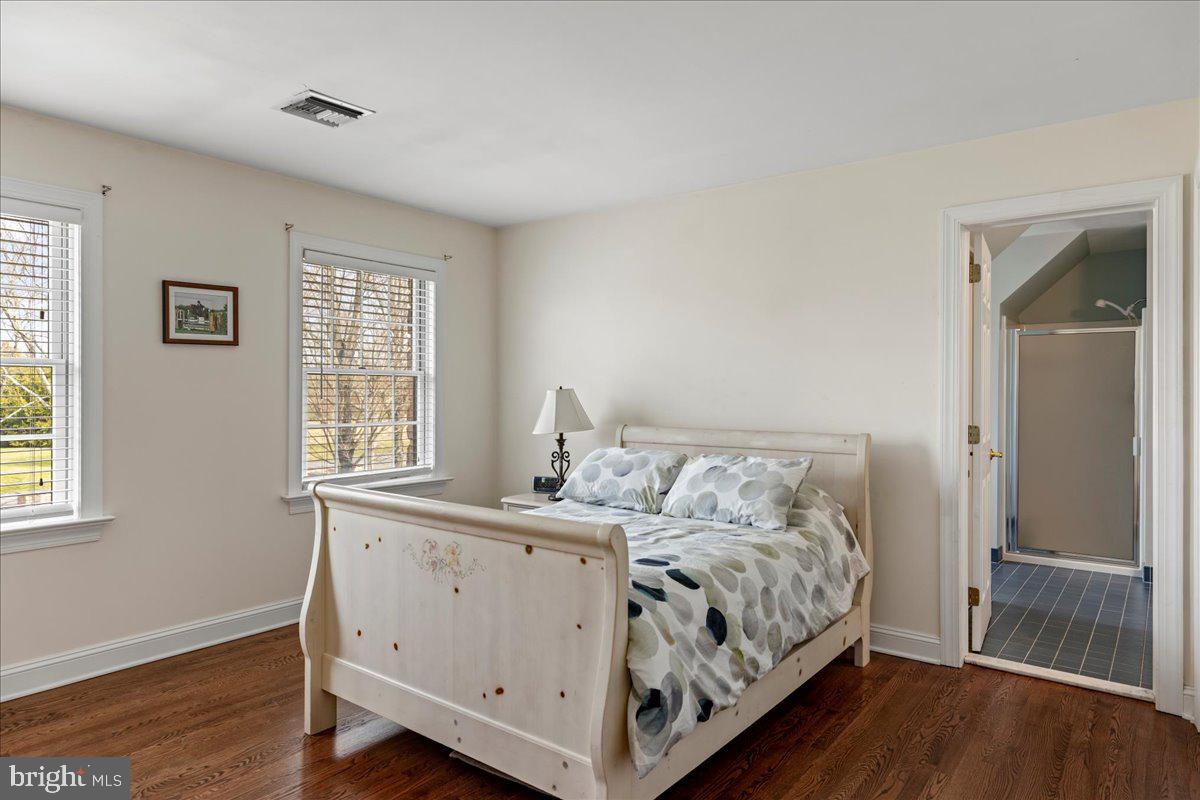 TINICUM RIDGE - Residential