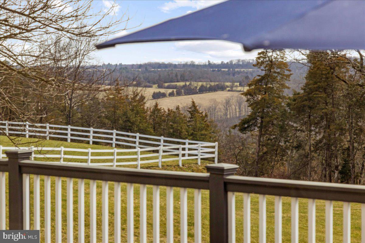 TINICUM RIDGE - Residential