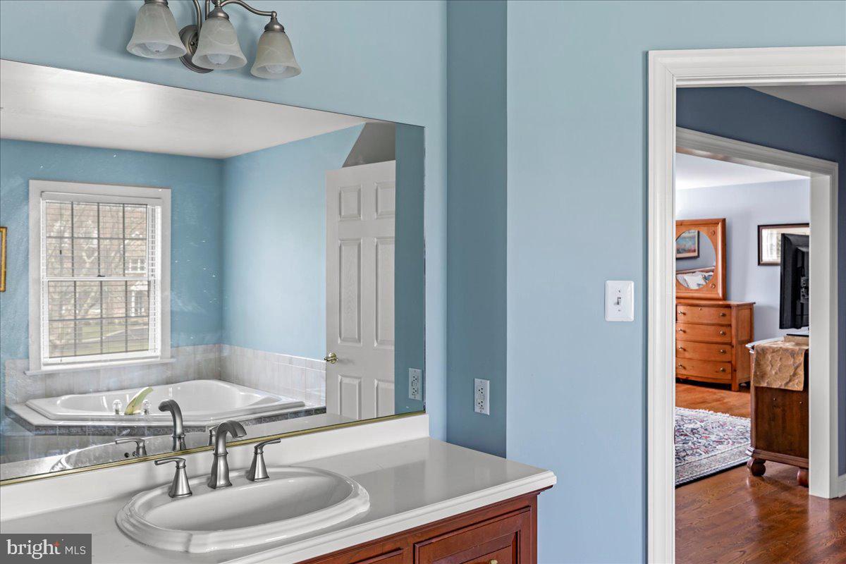 TINICUM RIDGE - Residential