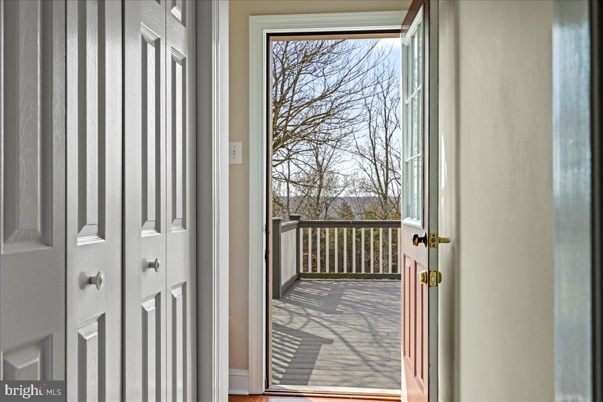 TINICUM RIDGE - Residential