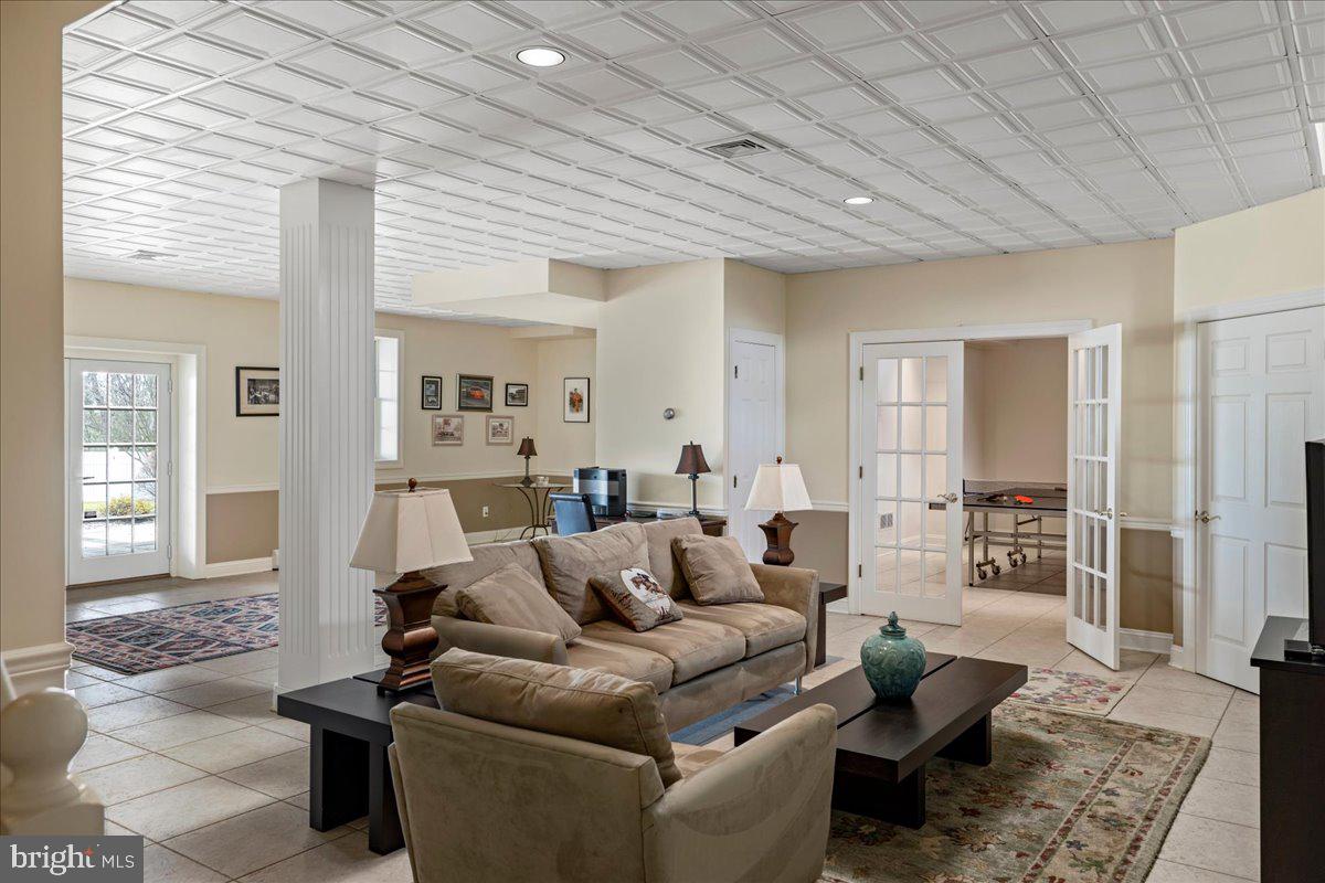 TINICUM RIDGE - Residential