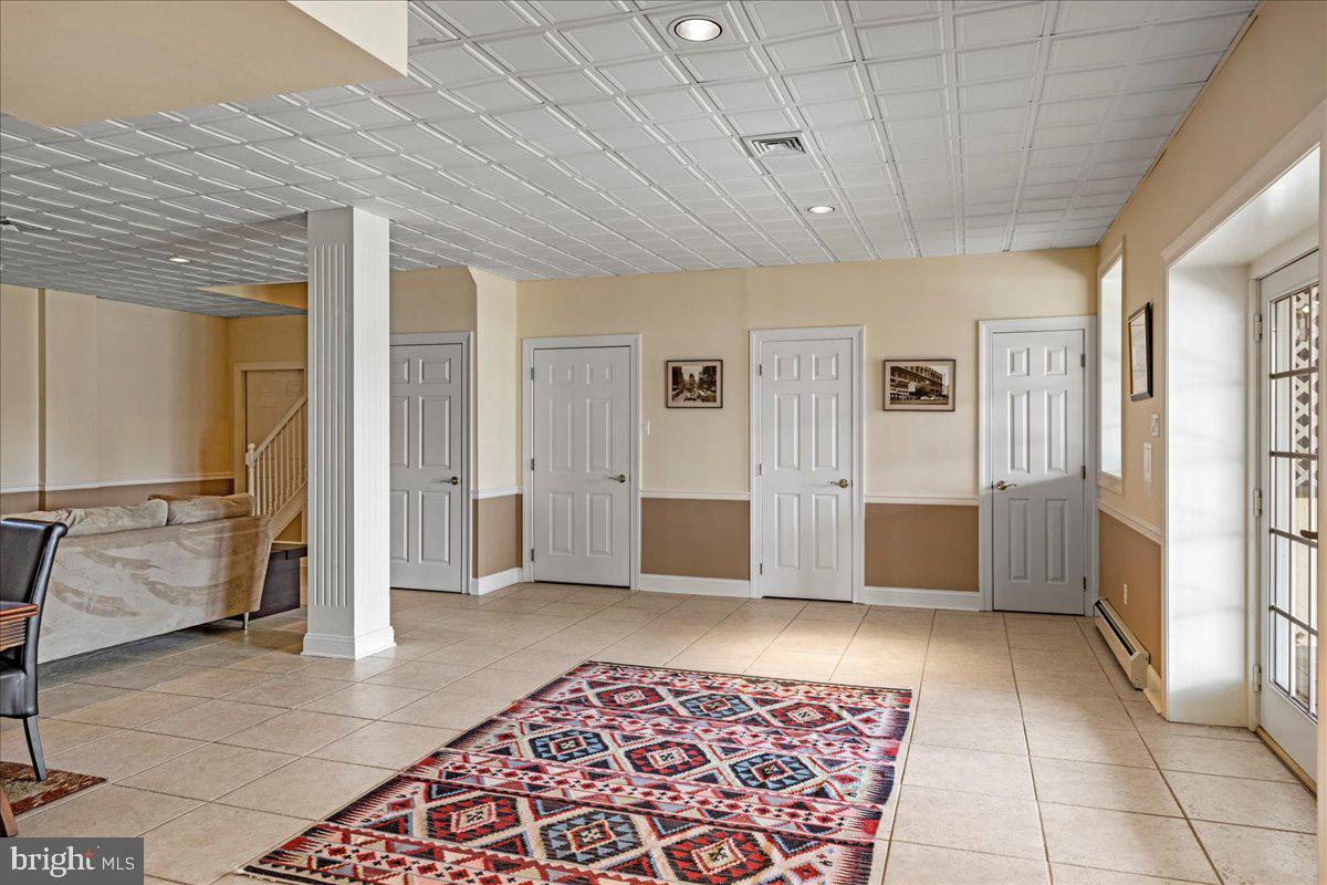 TINICUM RIDGE - Residential