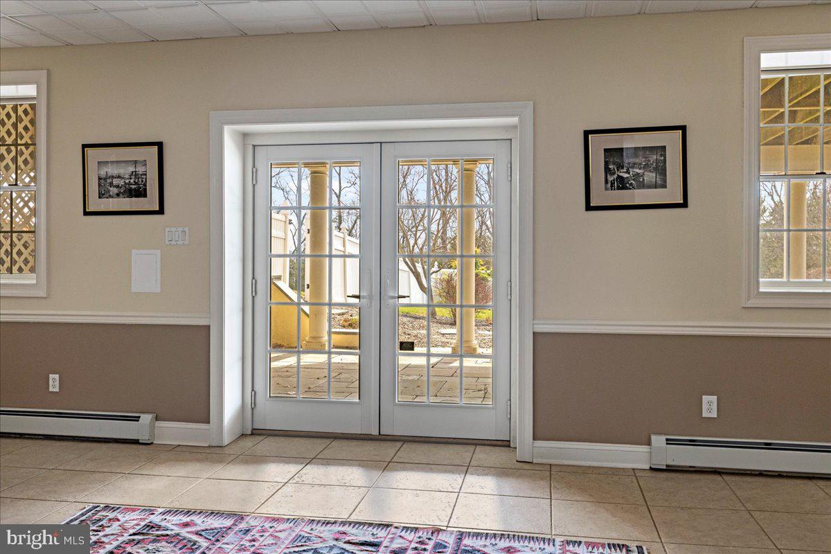 TINICUM RIDGE - Residential