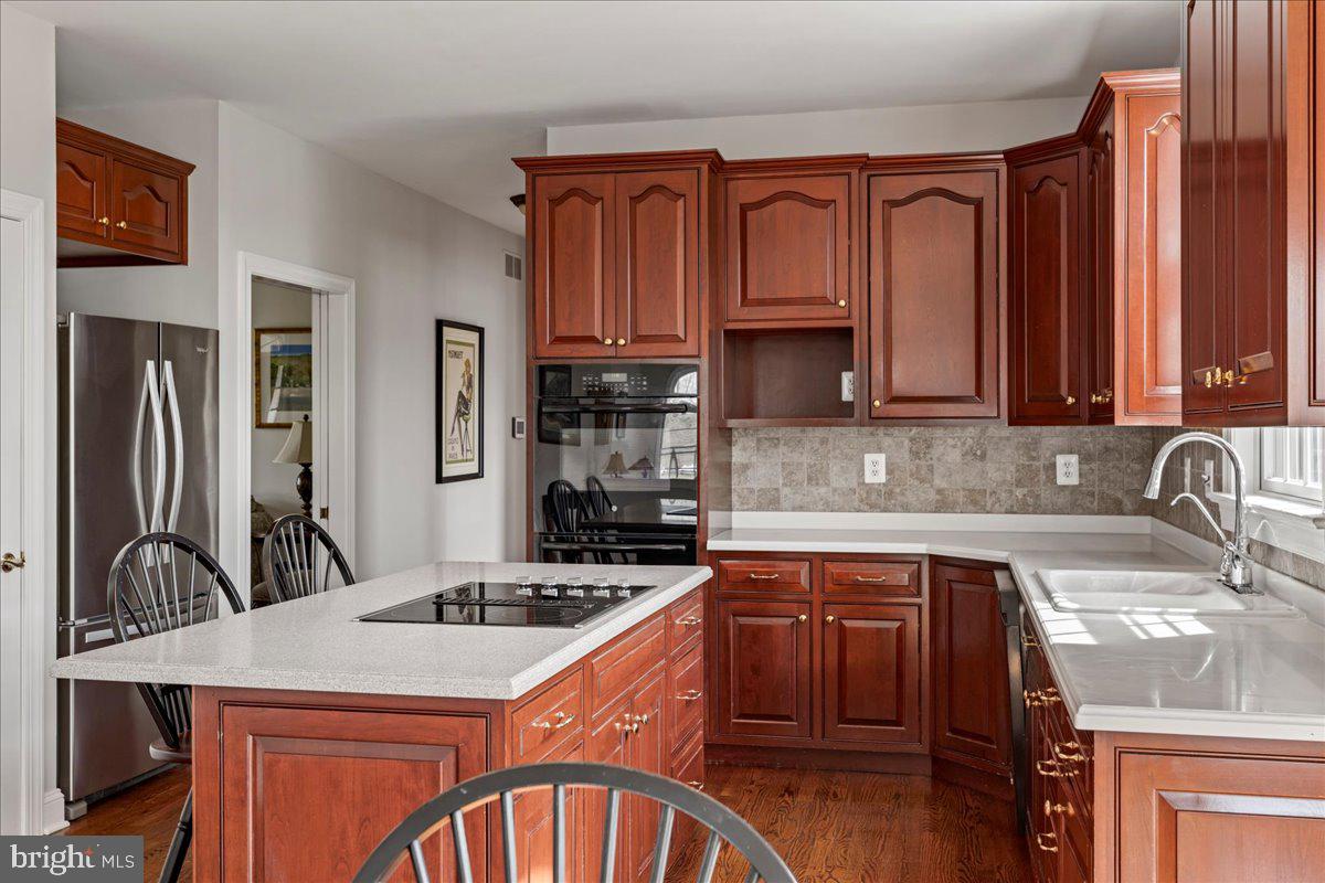 TINICUM RIDGE - Residential