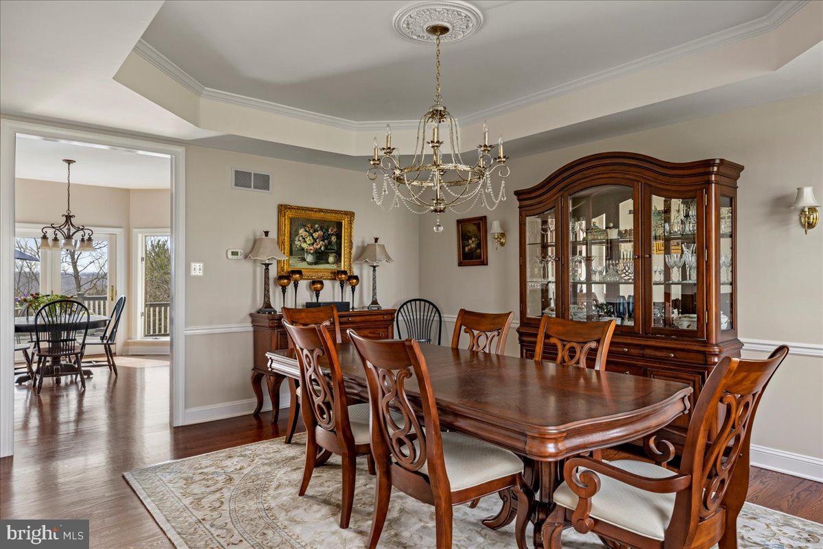 TINICUM RIDGE - Residential