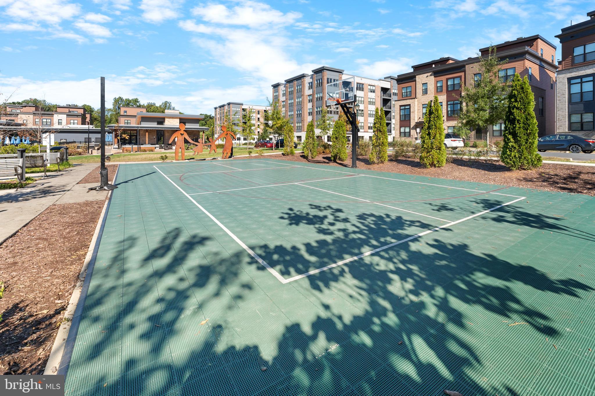 TOWER OAKS - Residential