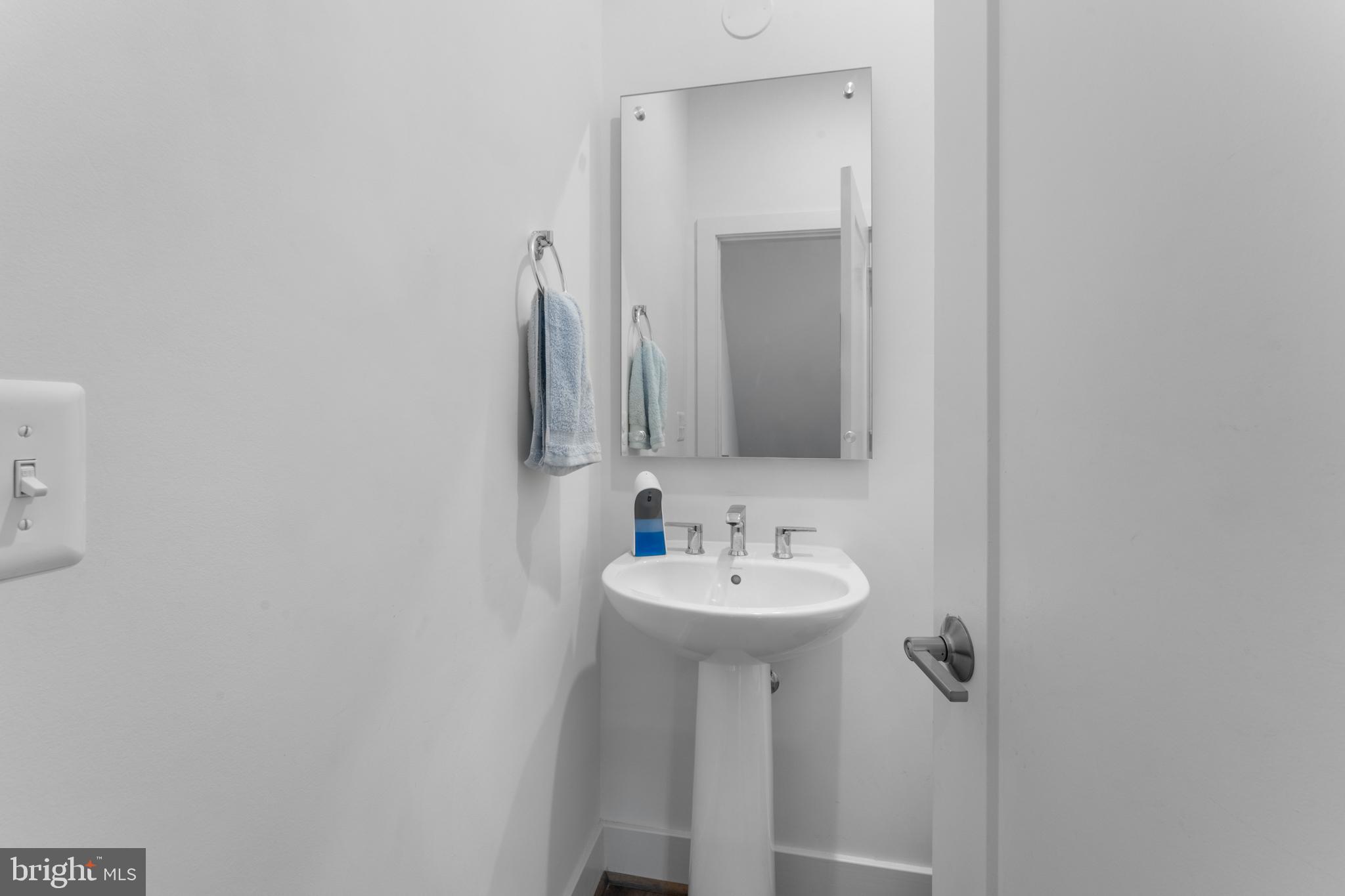 TOWER OAKS - Residential