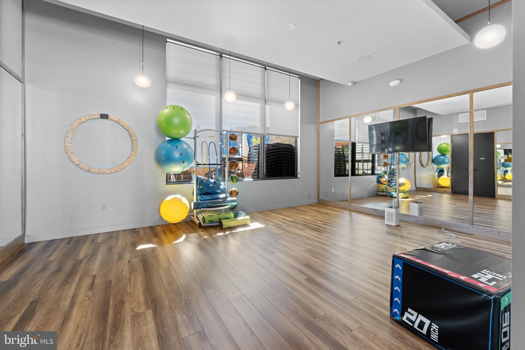 TOWER OAKS - Residential