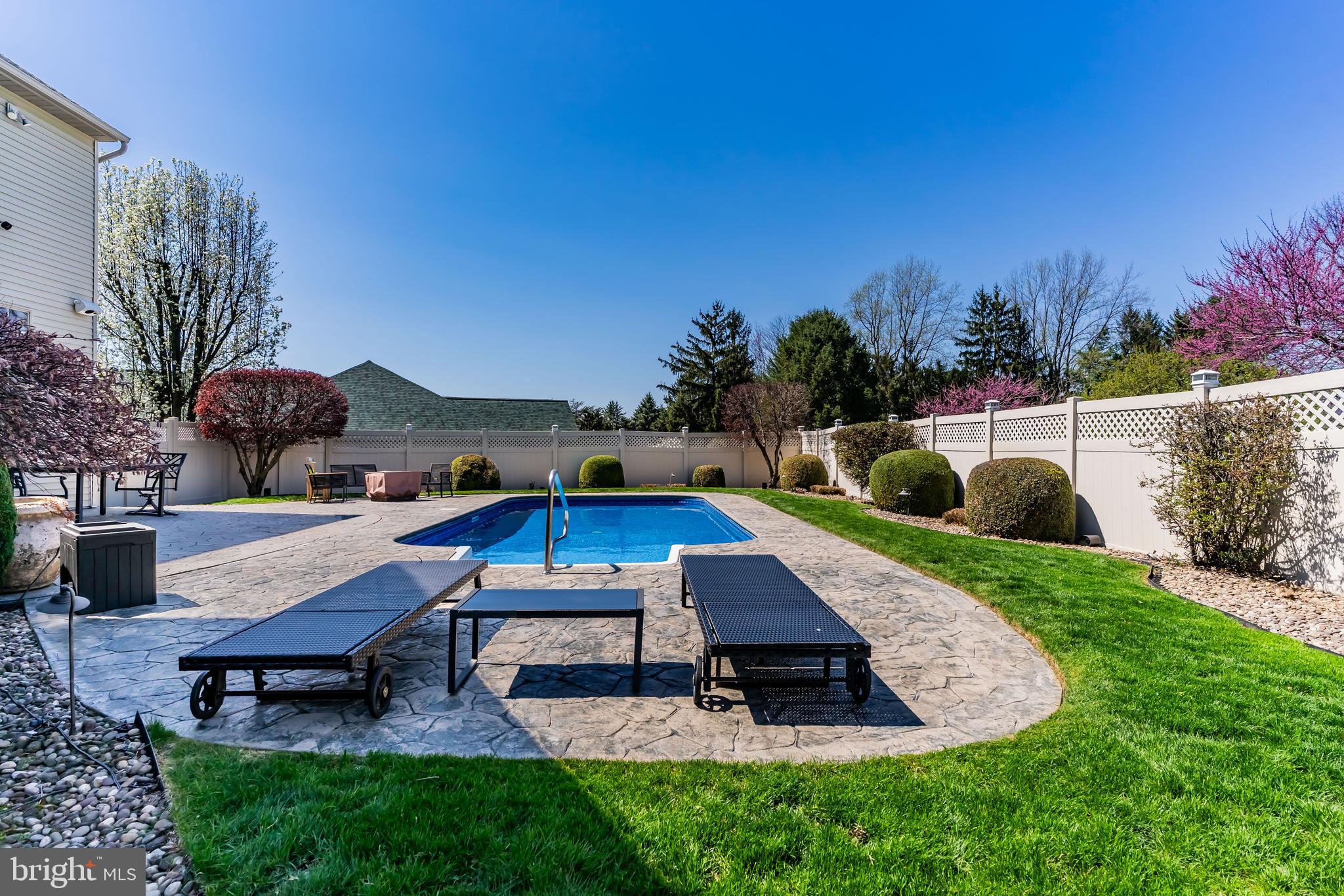 HIGHLANDS OF HAMPDEN - Residential