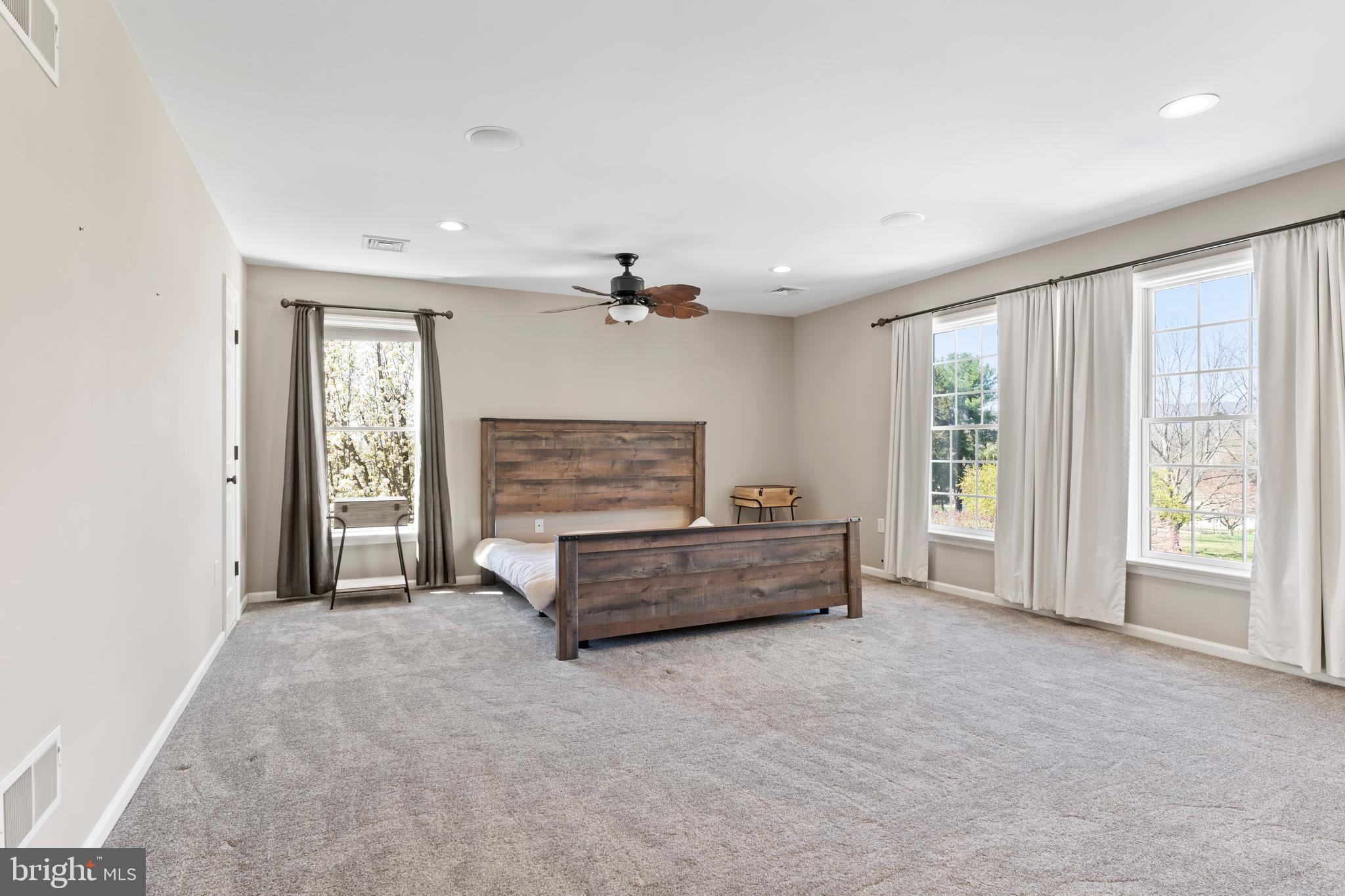 HIGHLANDS OF HAMPDEN - Residential