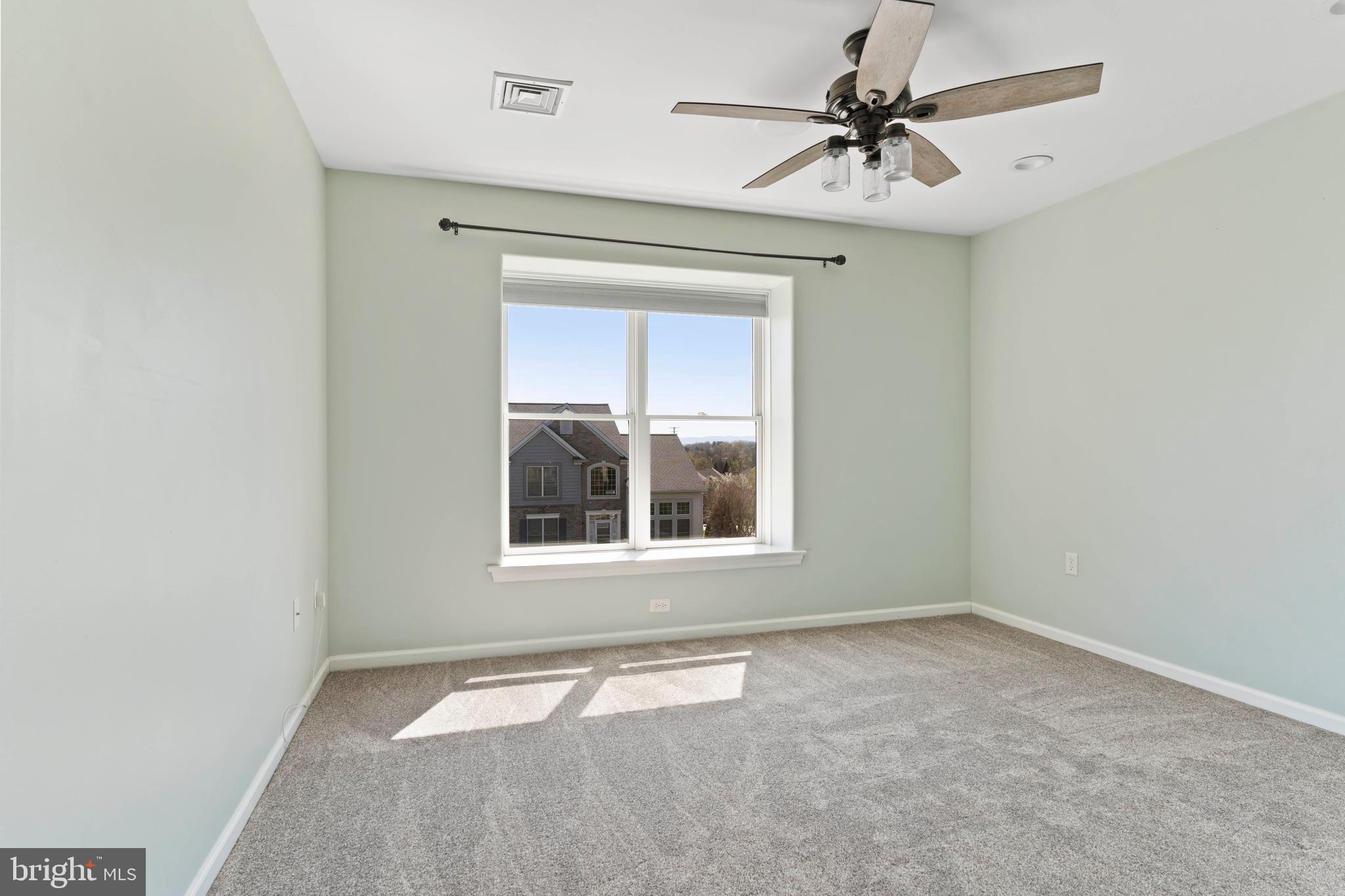 HIGHLANDS OF HAMPDEN - Residential