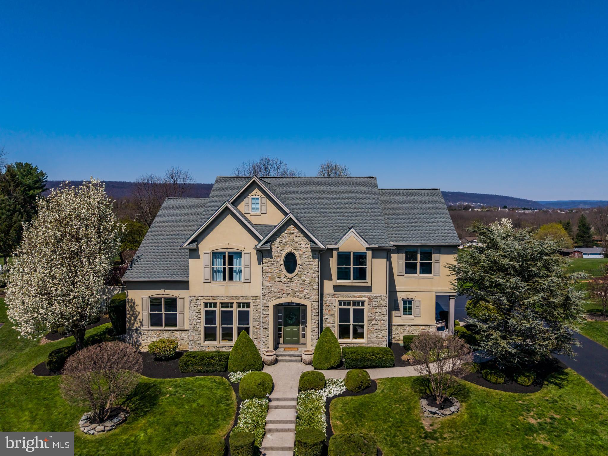 HIGHLANDS OF HAMPDEN - Residential