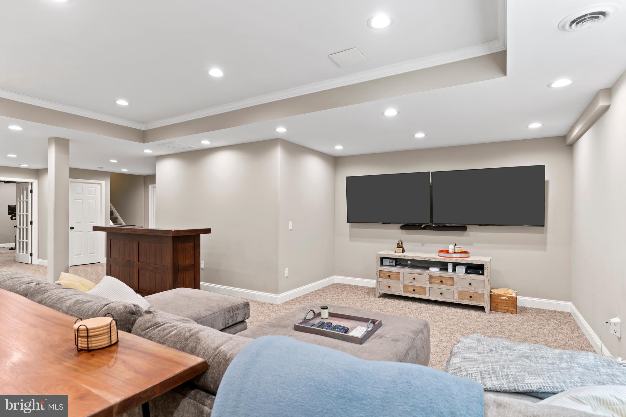 HIGHLANDS OF HAMPDEN - Residential