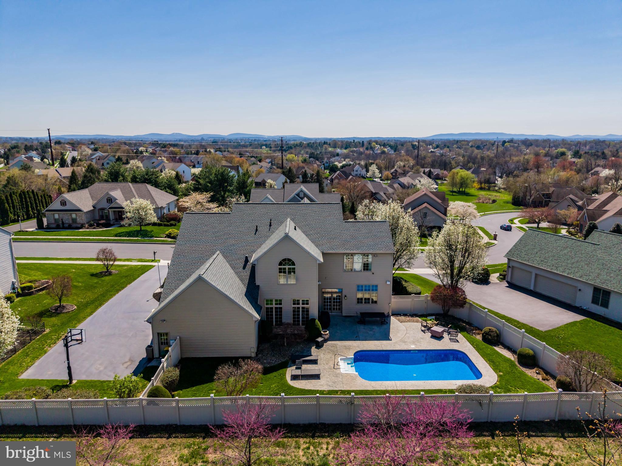 HIGHLANDS OF HAMPDEN - Residential