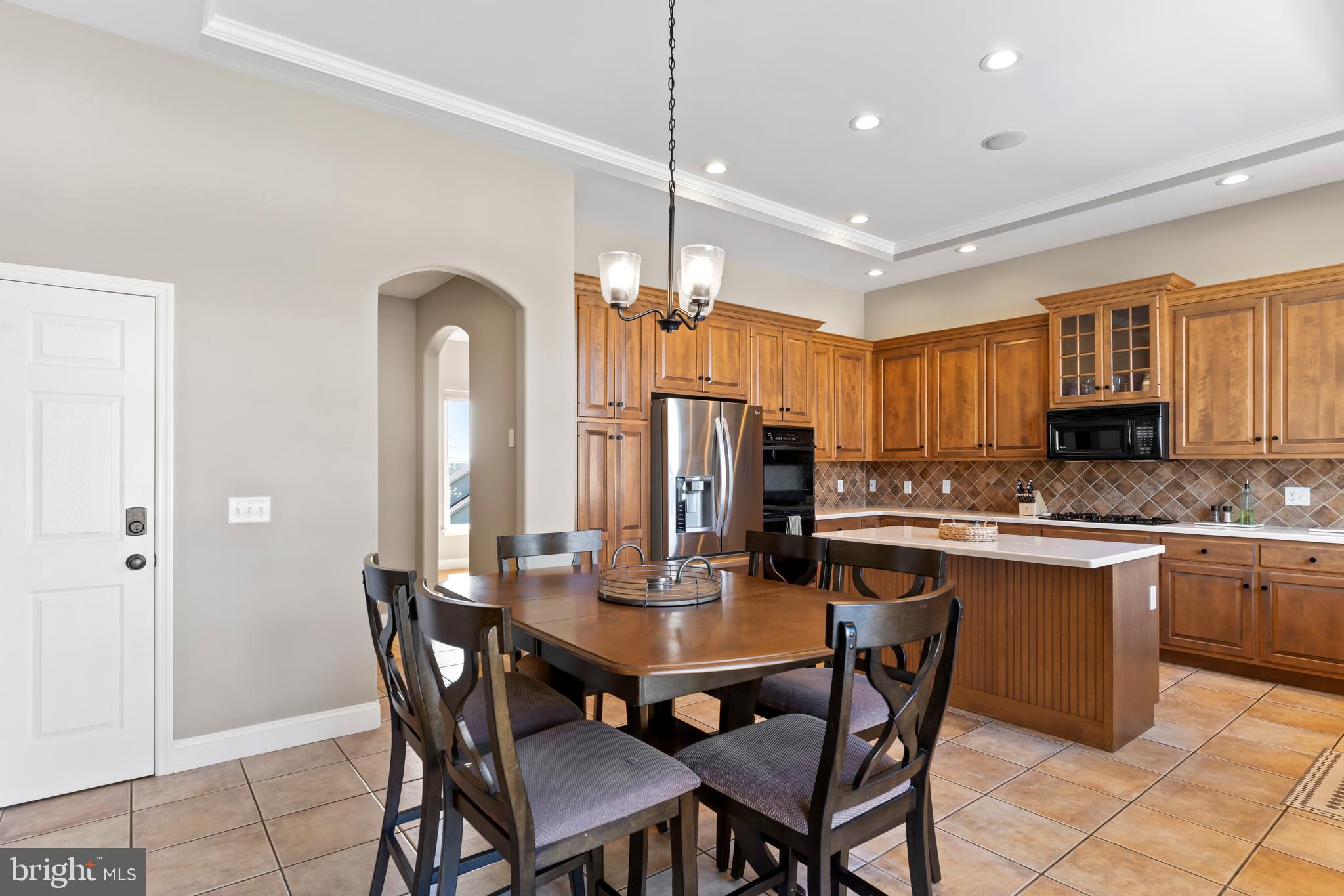 HIGHLANDS OF HAMPDEN - Residential