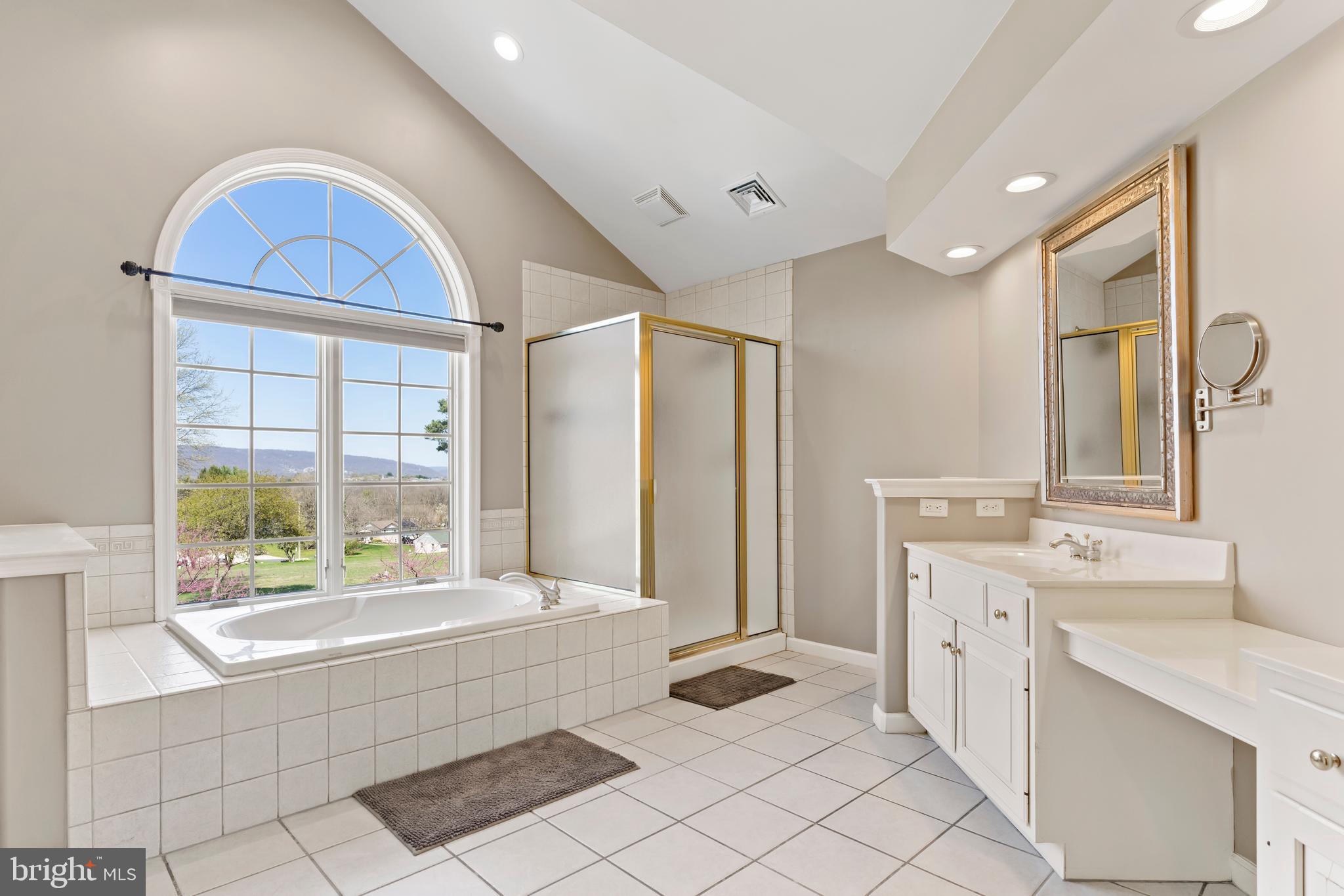 HIGHLANDS OF HAMPDEN - Residential