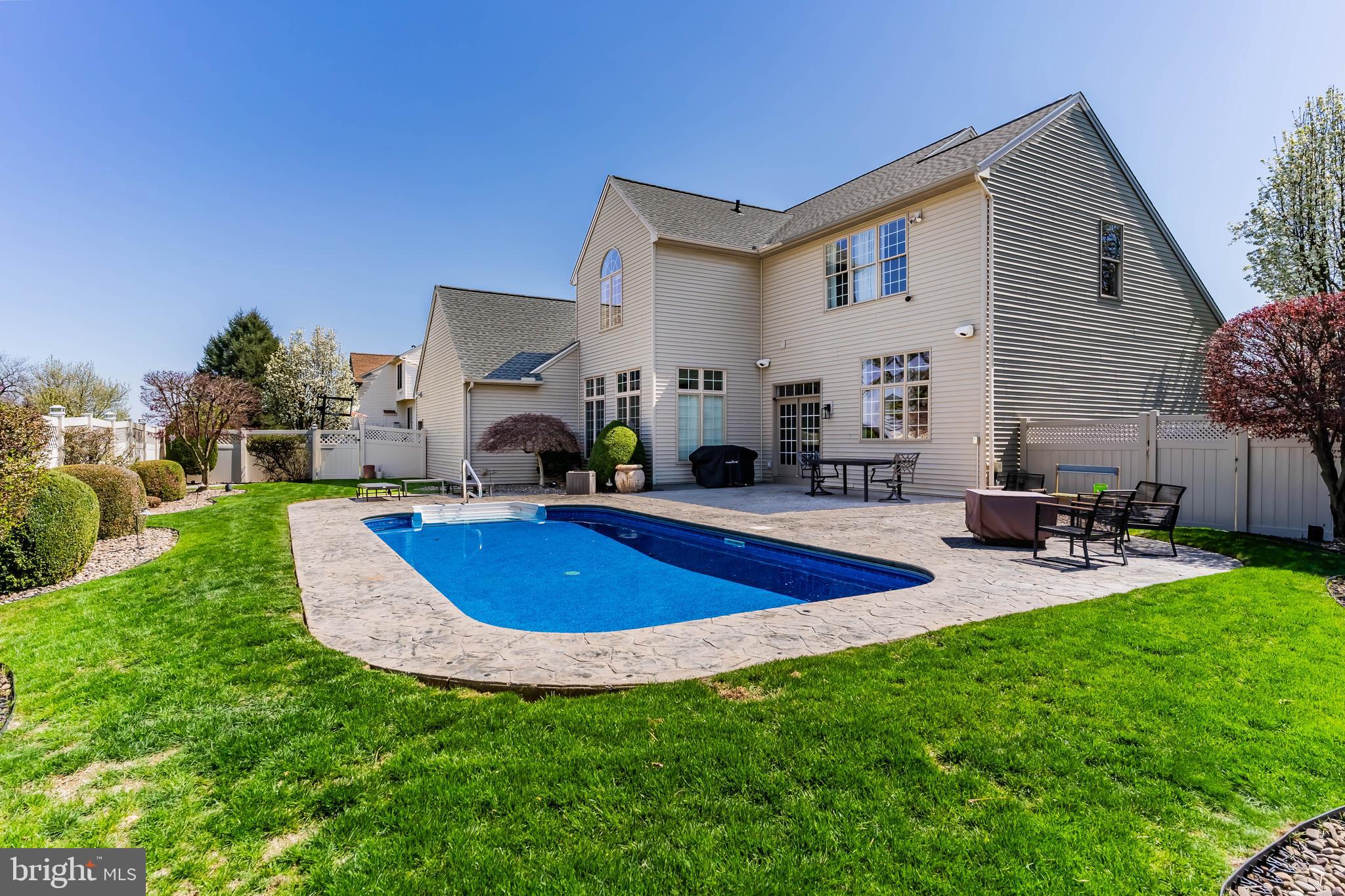 HIGHLANDS OF HAMPDEN - Residential