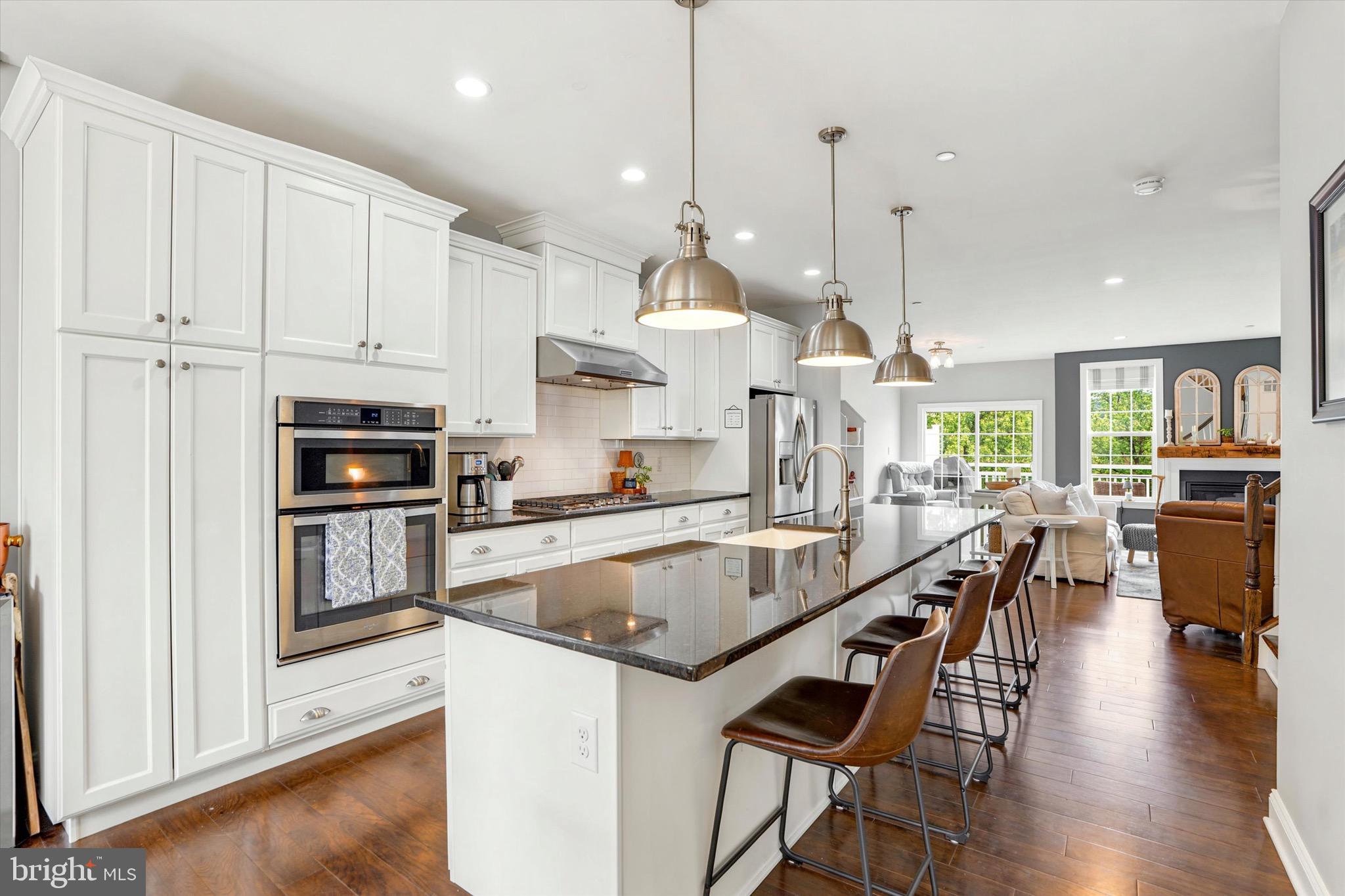 RAVENSCLIFF - Residential