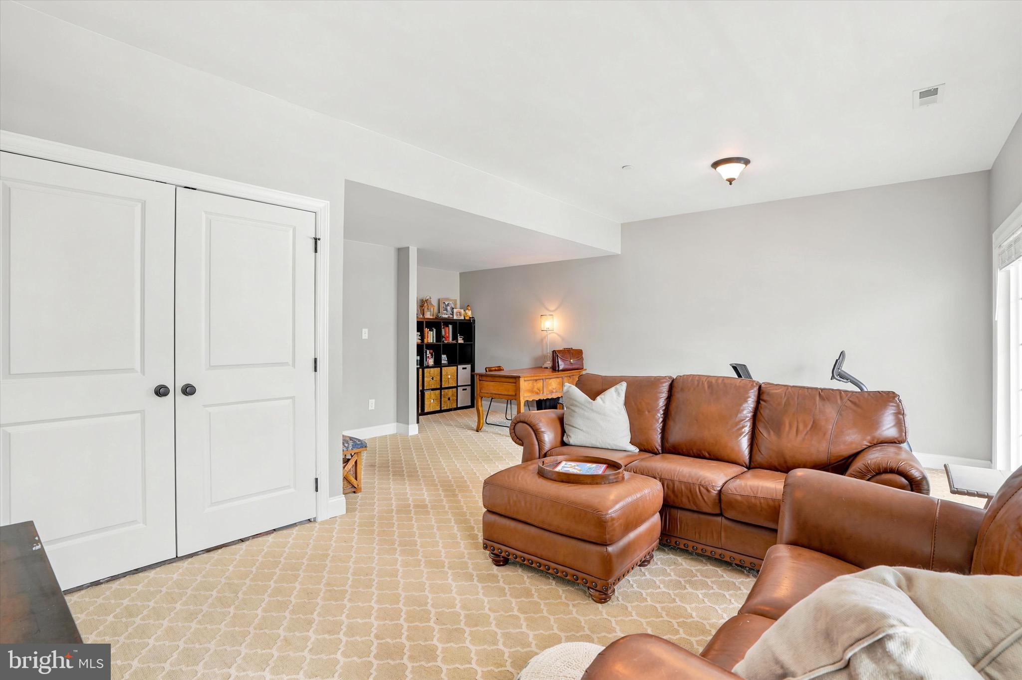 RAVENSCLIFF - Residential