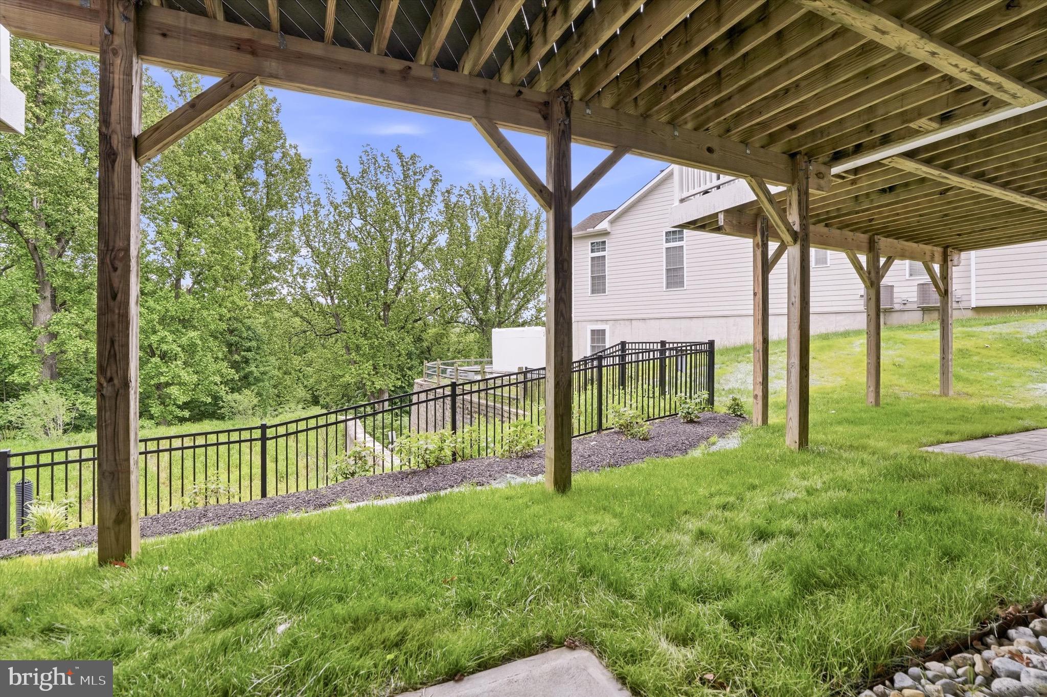 RAVENSCLIFF - Residential