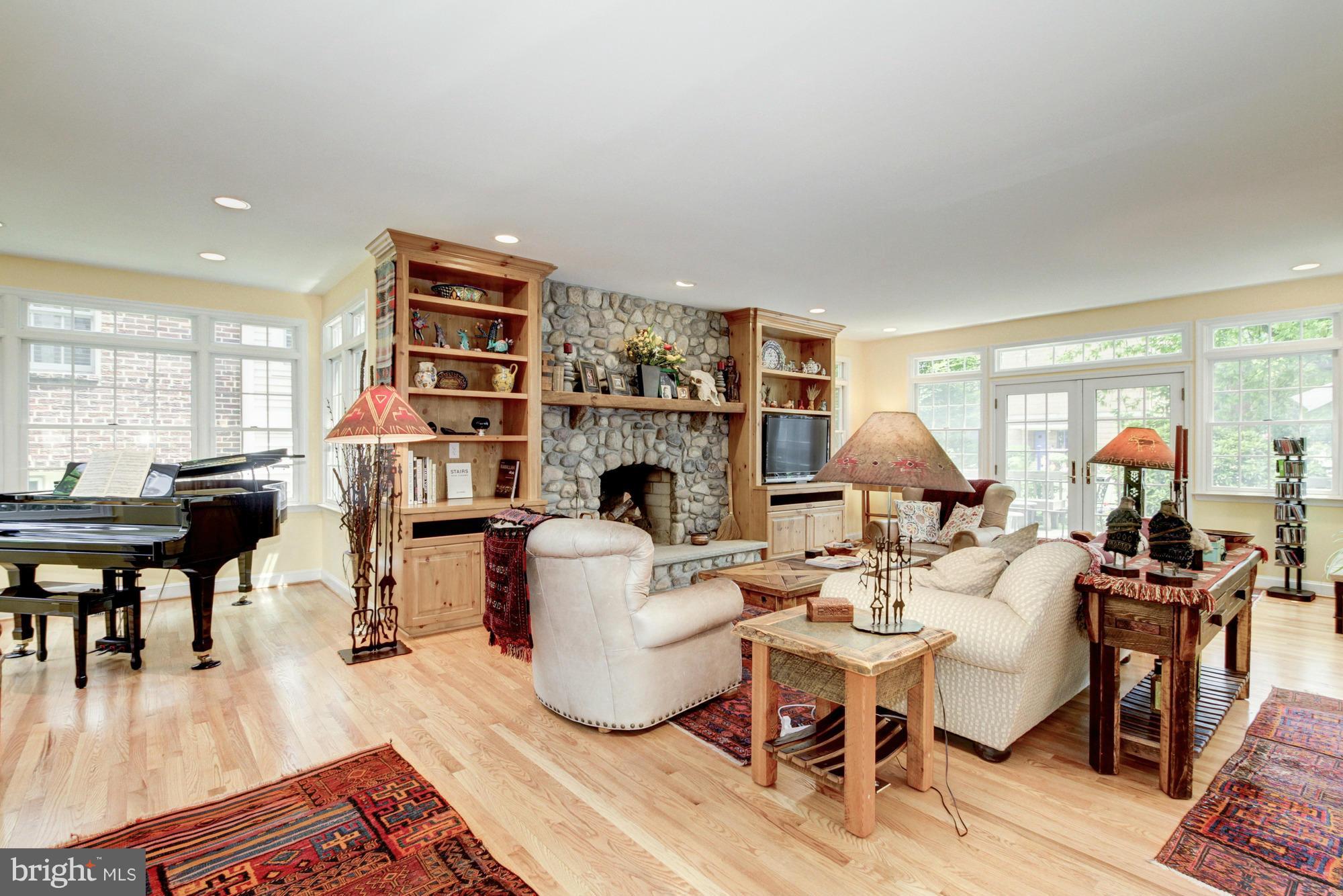 WESTBORO - Residential