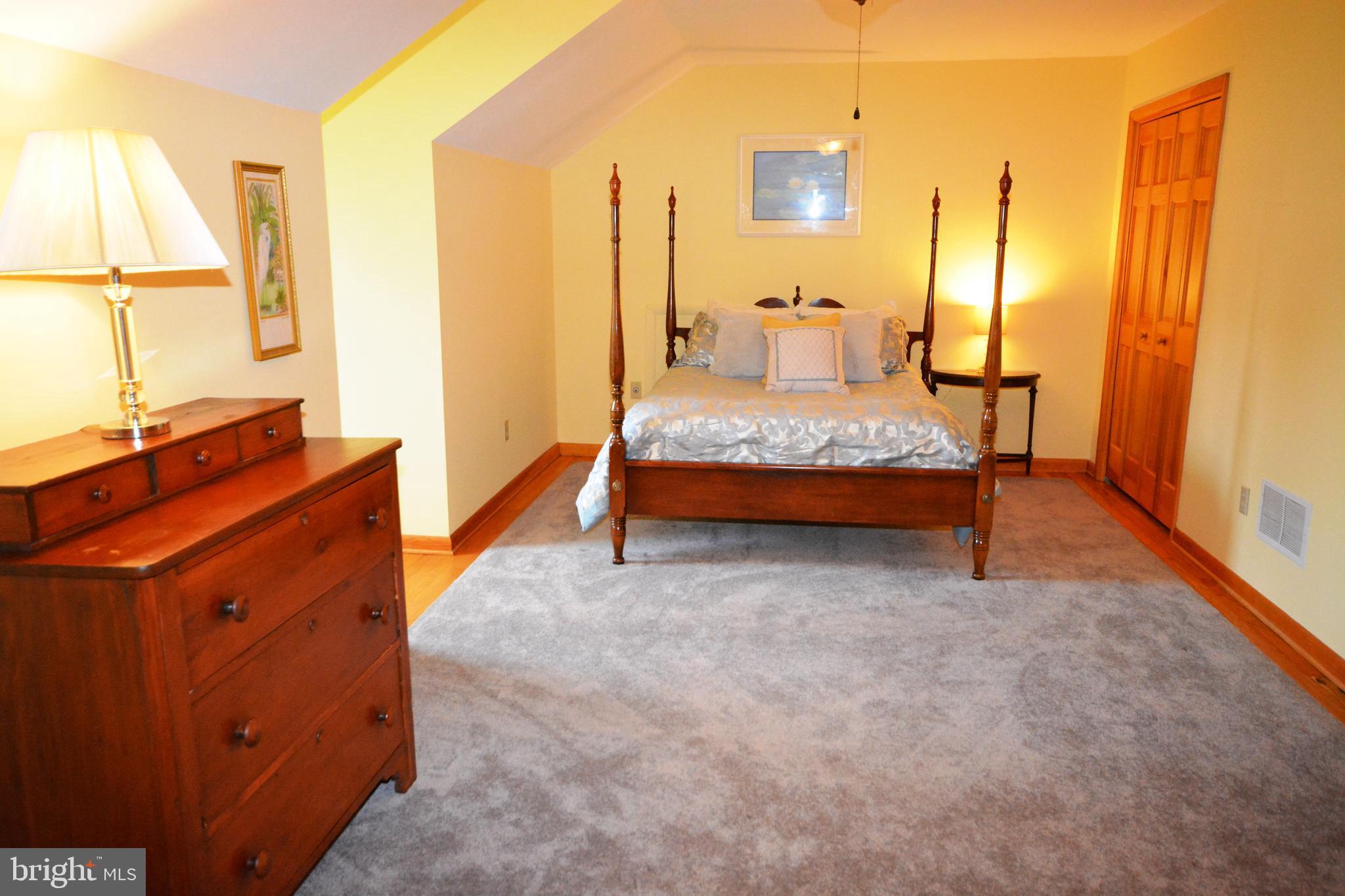 GOVERNOR GRASON MANOR - Residential