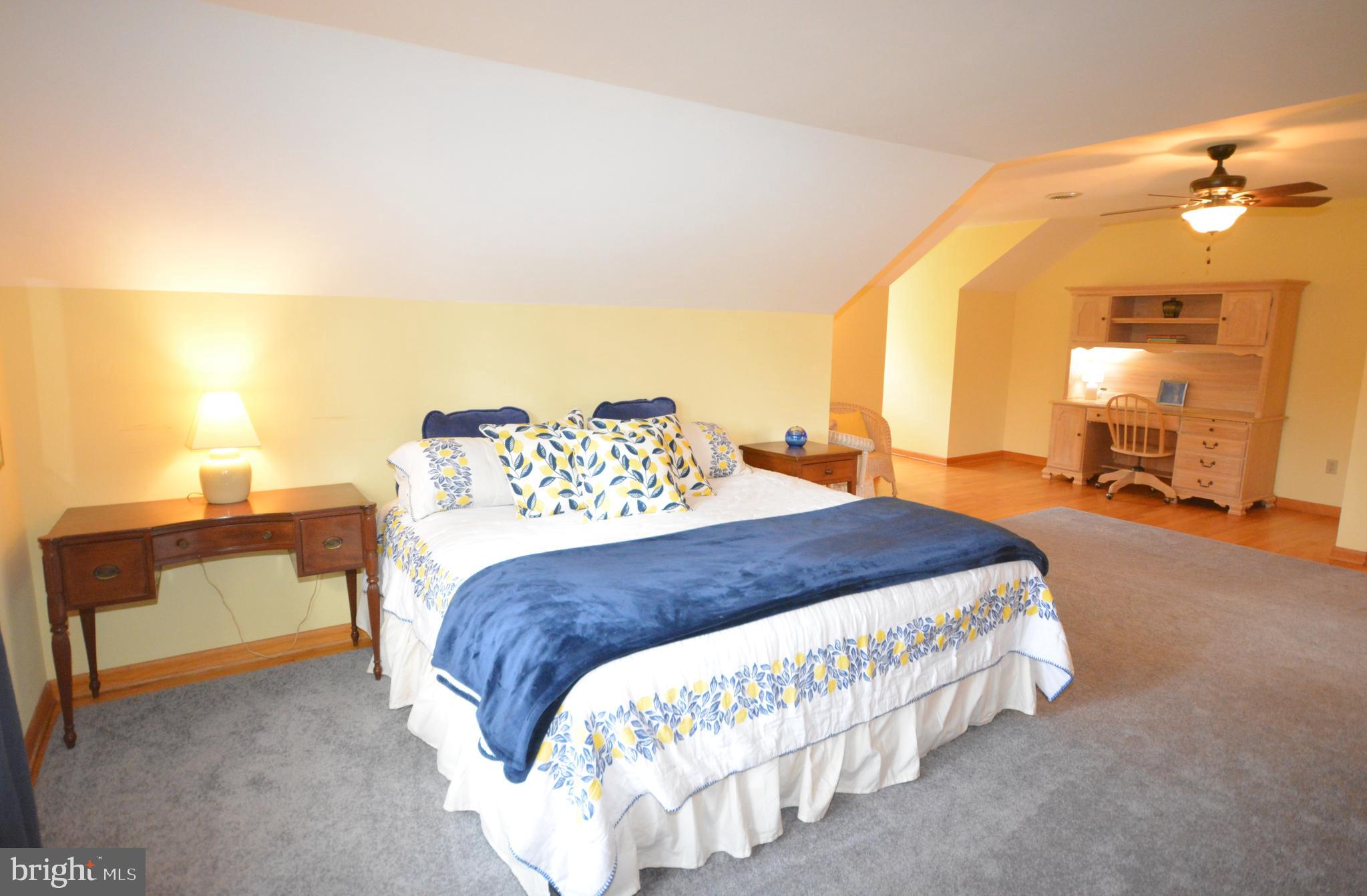 GOVERNOR GRASON MANOR - Residential