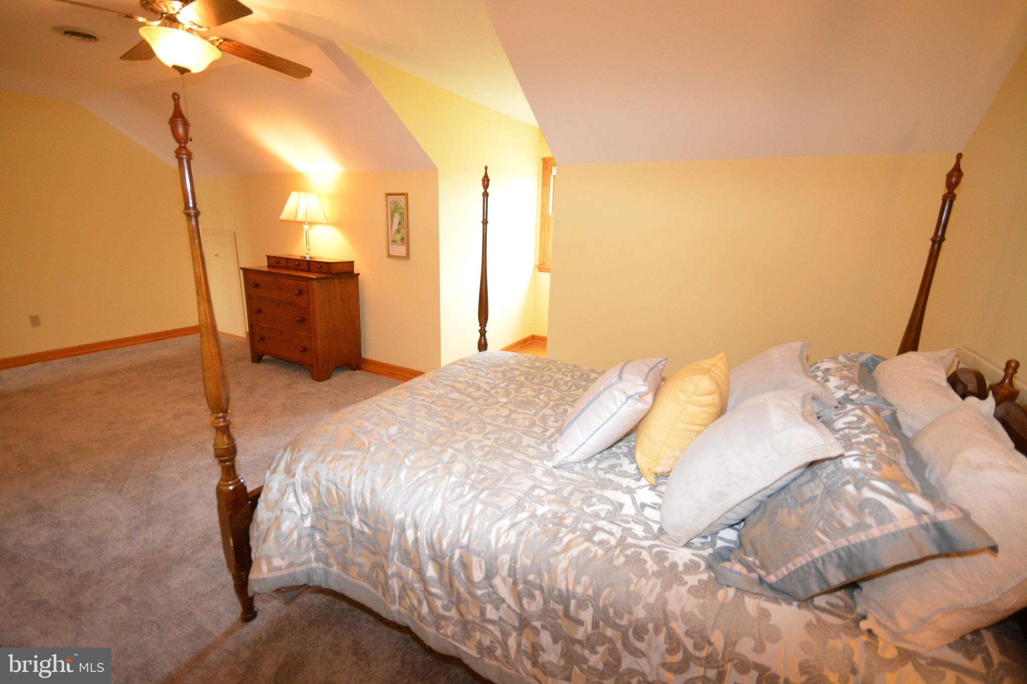 GOVERNOR GRASON MANOR - Residential