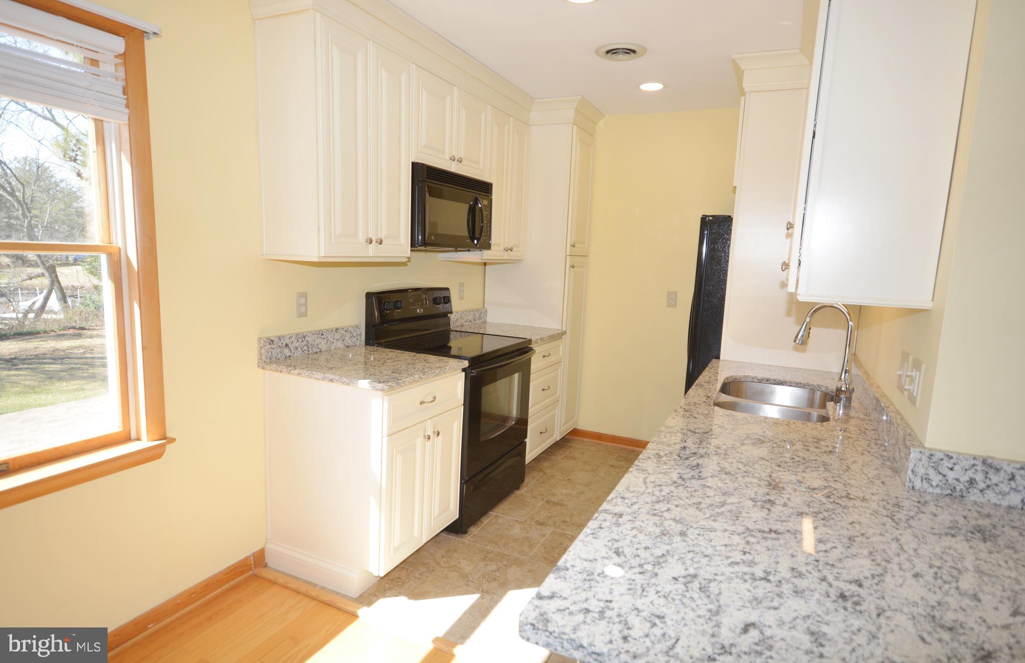 GOVERNOR GRASON MANOR - Residential