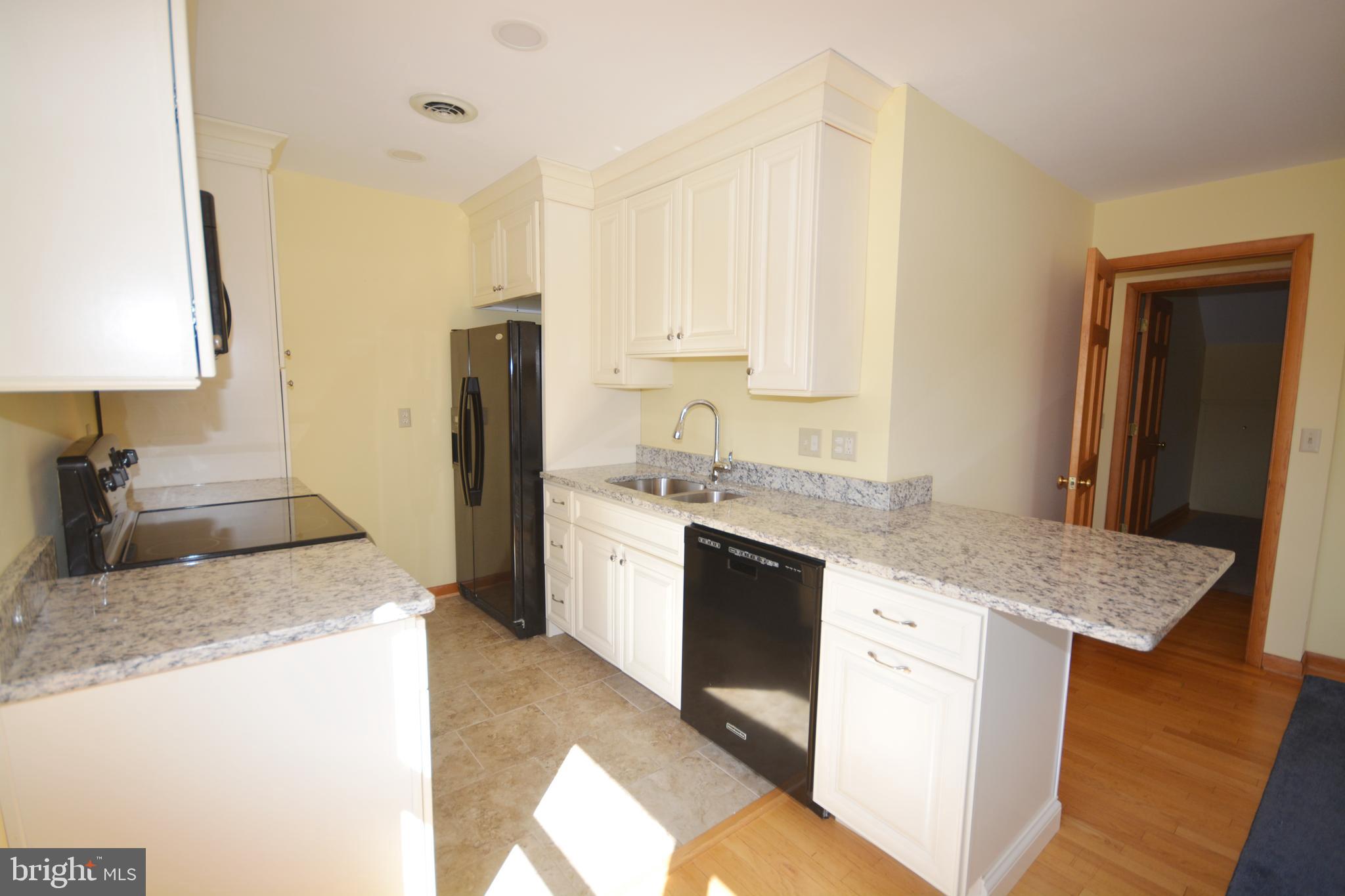 GOVERNOR GRASON MANOR - Residential