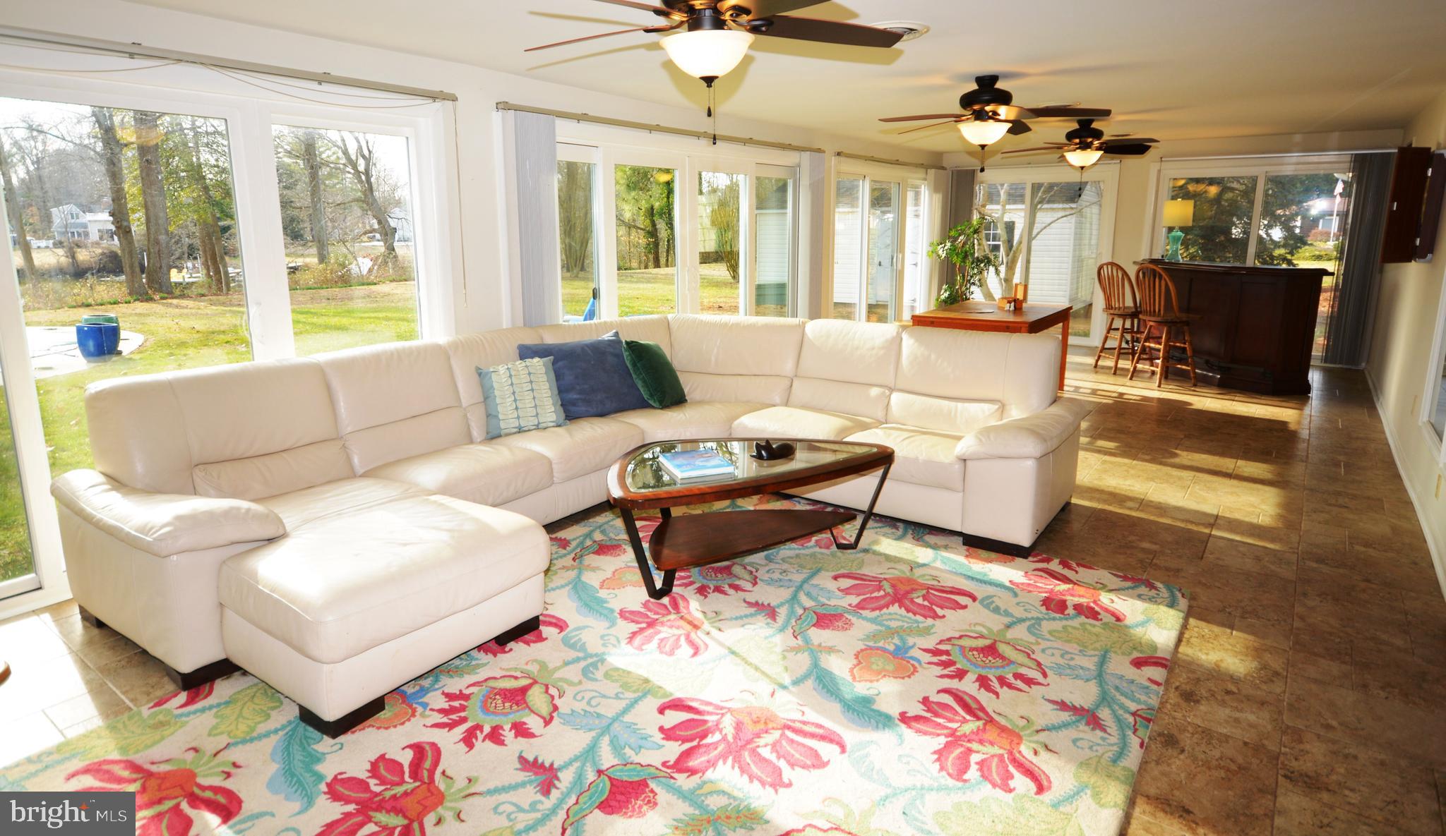 GOVERNOR GRASON MANOR - Residential