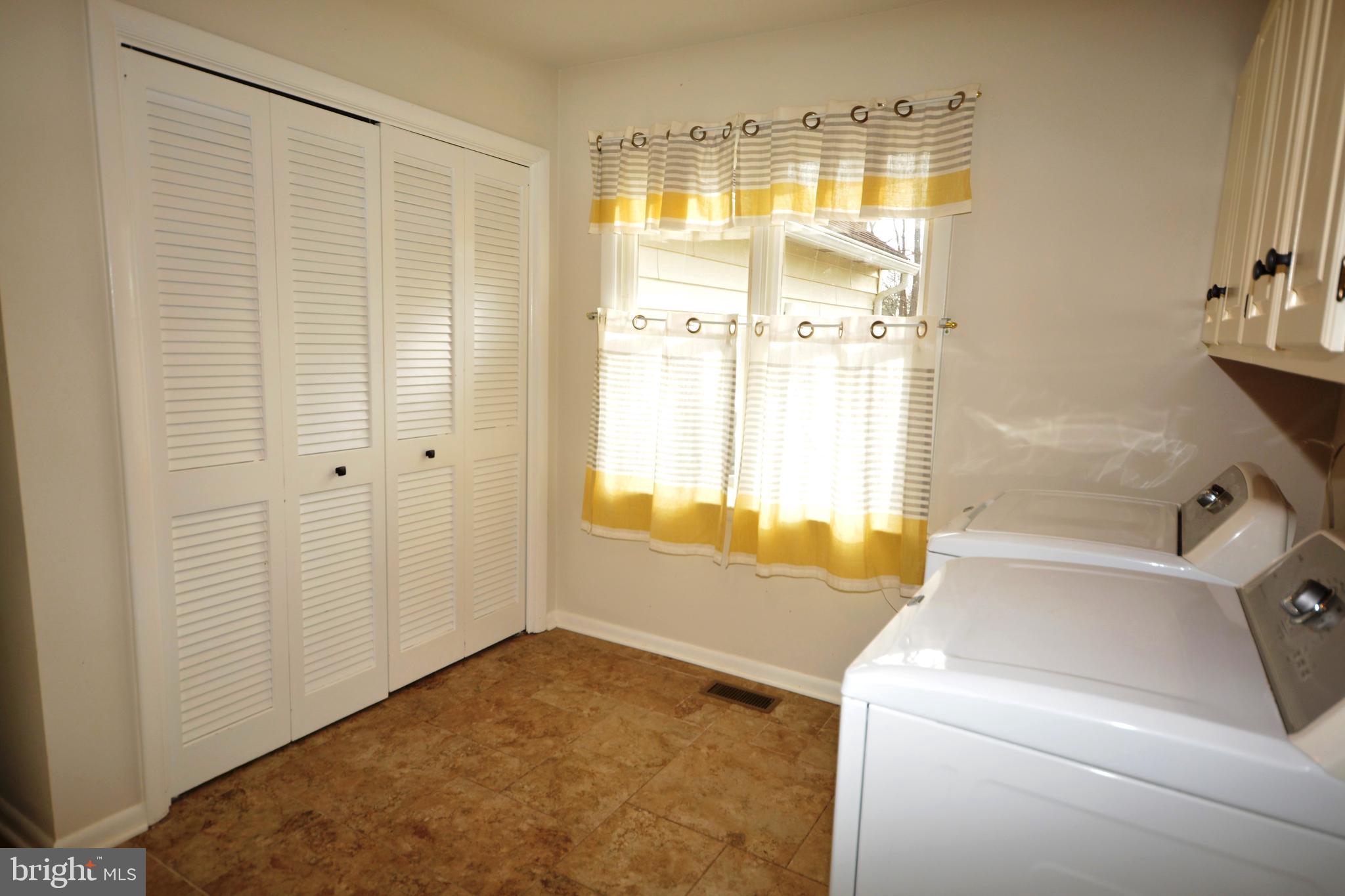 GOVERNOR GRASON MANOR - Residential