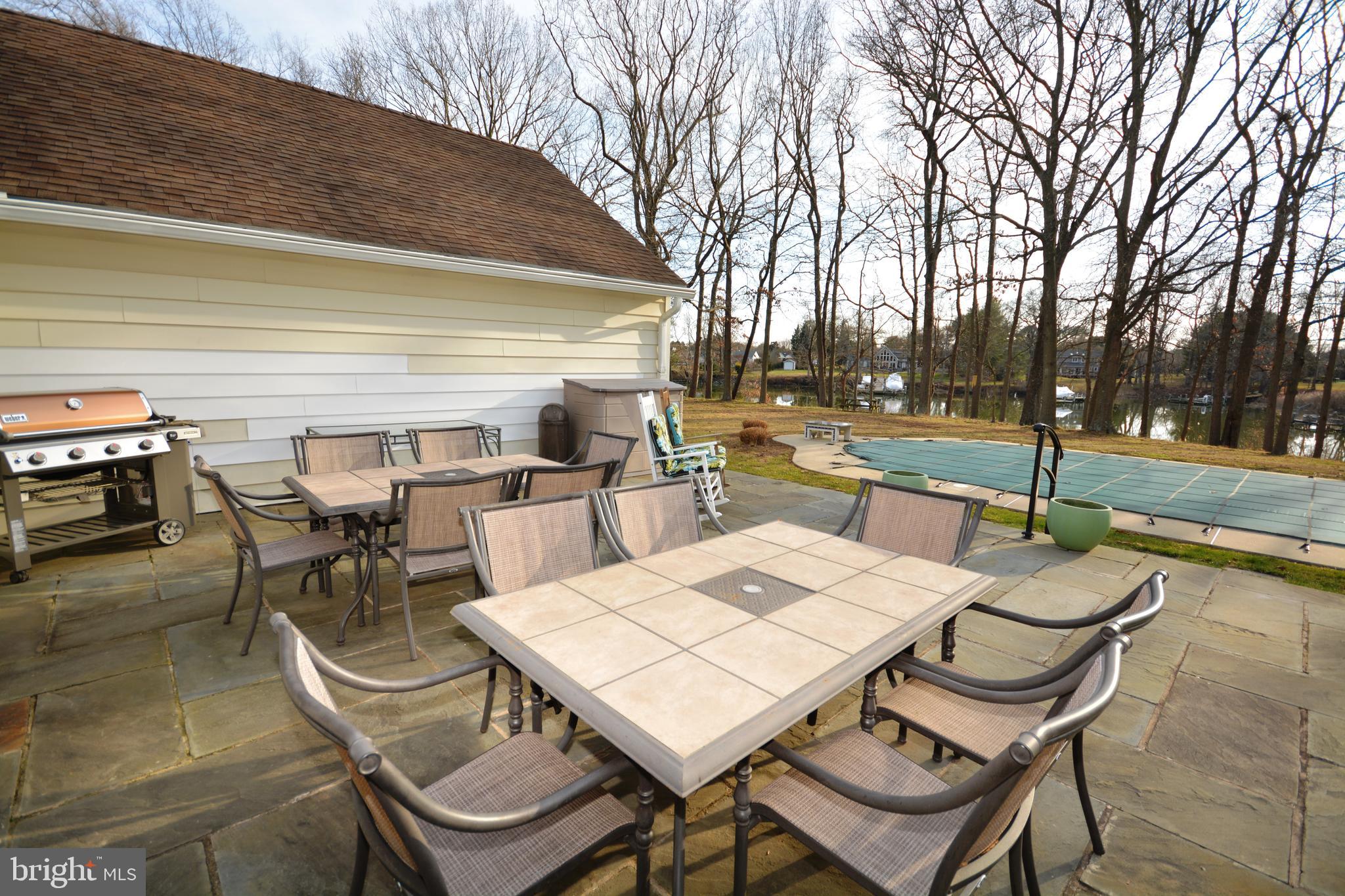 GOVERNOR GRASON MANOR - Residential